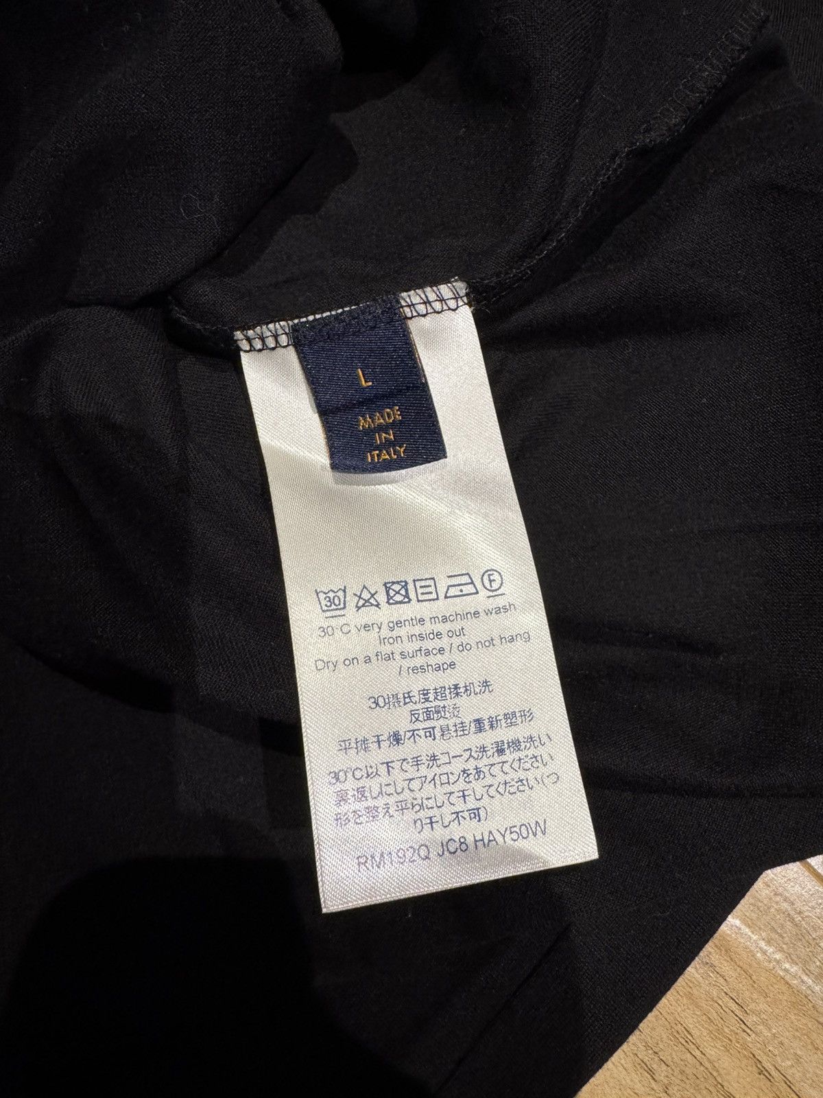 Louis Vuitton Louis Vuitton T-shirt Size US L / EU 52-54 / 3 - 5 Thumbnail