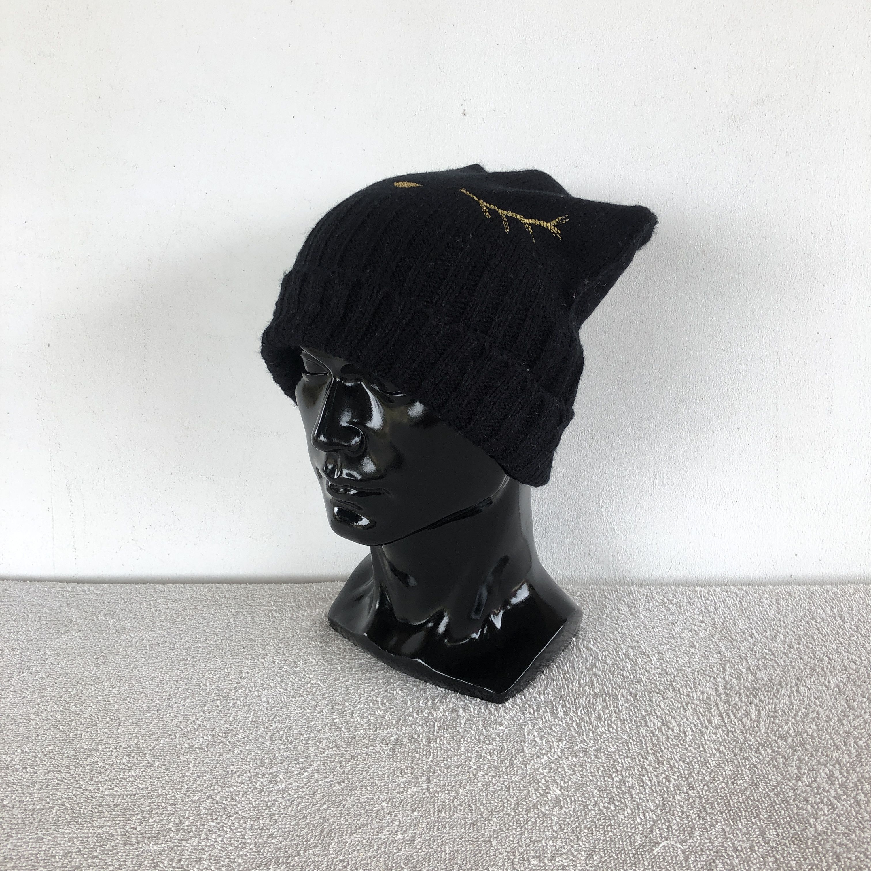 Japanese Brand RARE Vintage Y2K Cat Eye Horn Beanie Torn Snow Caps Hats Size ONE SIZE - 1 Thumbnail