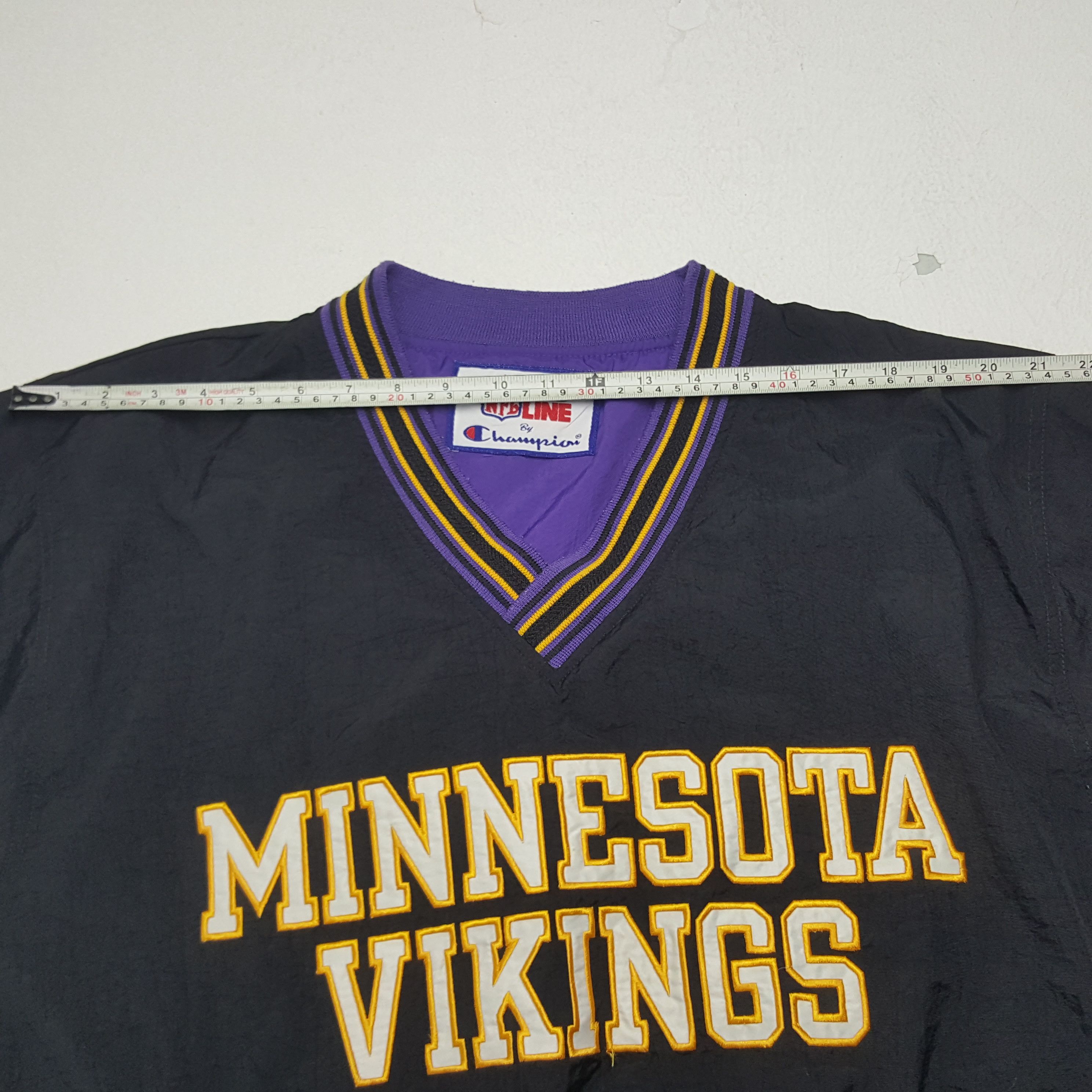 Champion × NFL × Vintage Vintage NFL X Champion Minnesota Vikings Jacket Size US XL / EU 56 / 4 - 6 Thumbnail