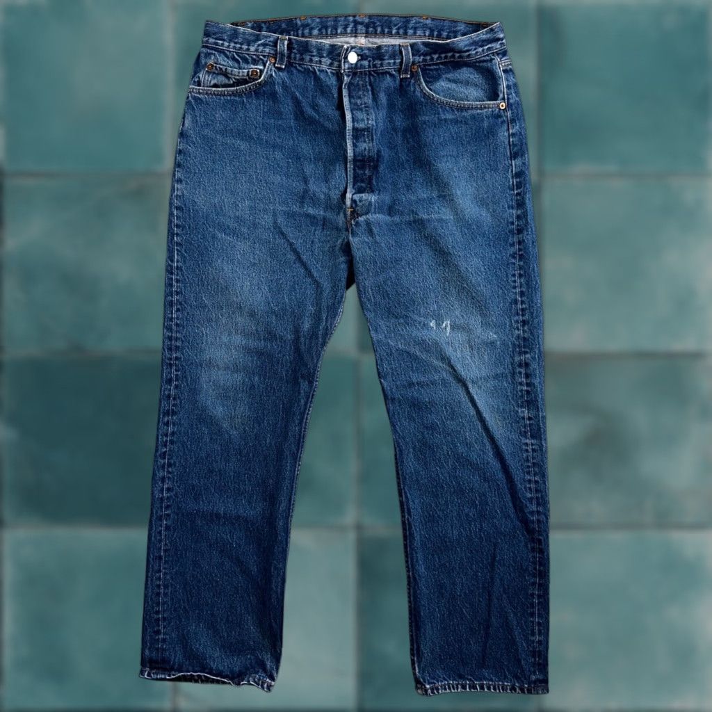 Levi's VINTAGE Levi's 501 Jeans Men 42x33 Straight 90s USA Blue Med Wash Denim 501 Series Home 42 Regular Medium Mens Size US 42 / EU 58 - 1 Thumbnail