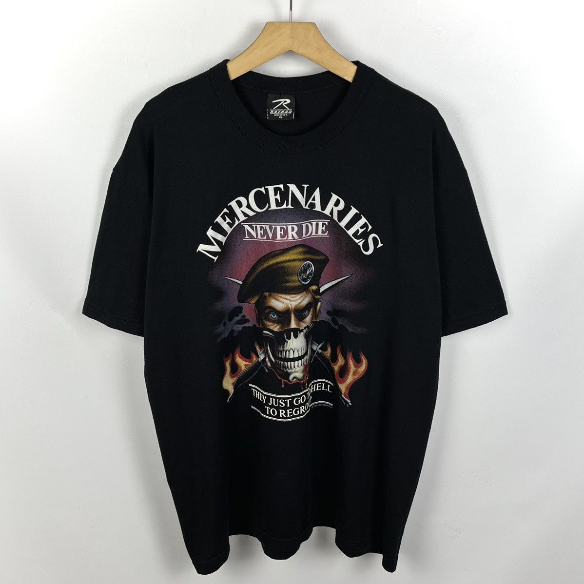 Vintage Vintage “Mercenaries Never Die” Military T Shirt 1988 Size US XL / EU 56 / 4 - 1 Thumbnail