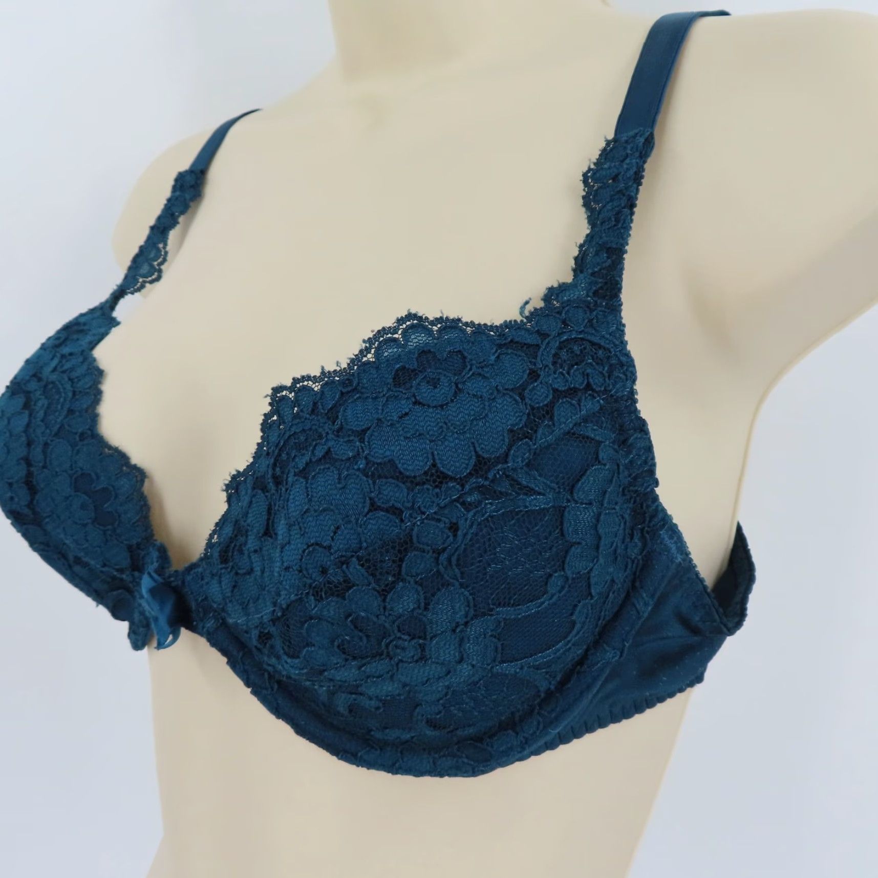 Victoria's Secret VINTAGE Victoria's Secret Bra 34C Blue Floral Underwire Gold Label T-Shirt Cup C Womens Size ONE SIZE - 4 Thumbnail