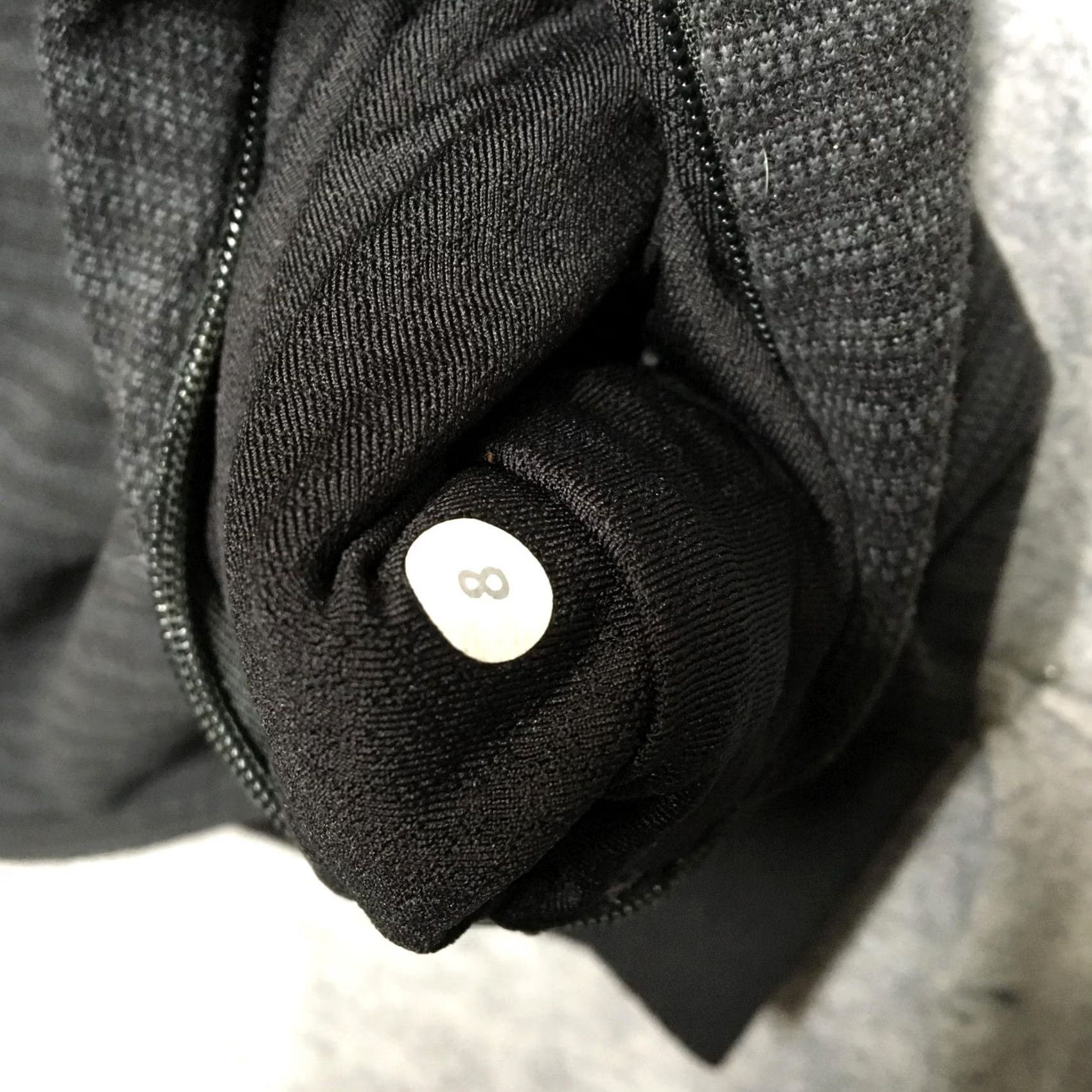 Lululemon Lululemon Jacket Womens 8 Gray Stripe Asymmetrical Zip Hooded Activewear Running Size M / US 6-8 / IT 42-44 - 4 Thumbnail