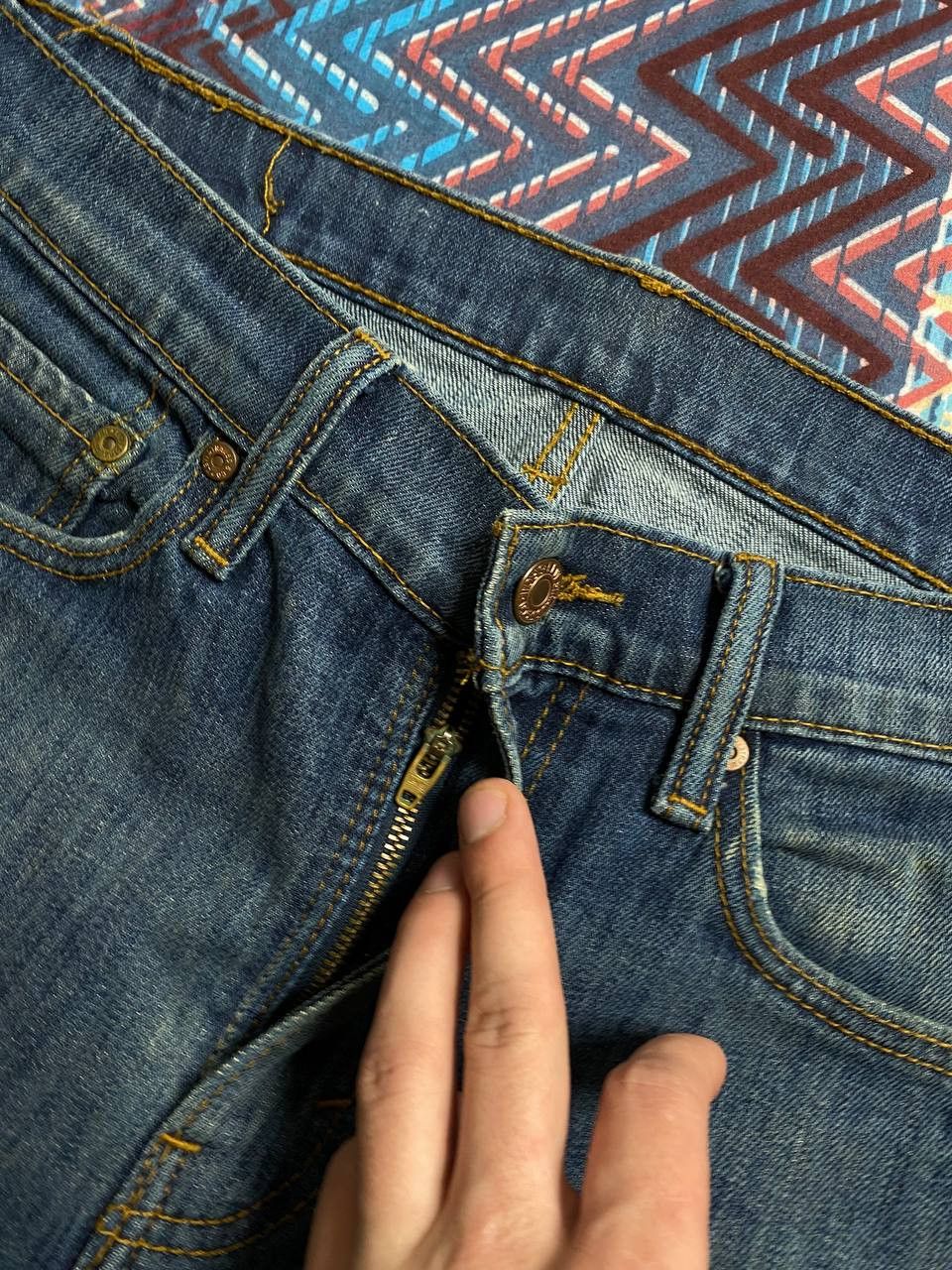 Levi's × Vintage Vintage Jeans Faded Distressed Japanese Y2K Straight Size US 31 - 5 Thumbnail