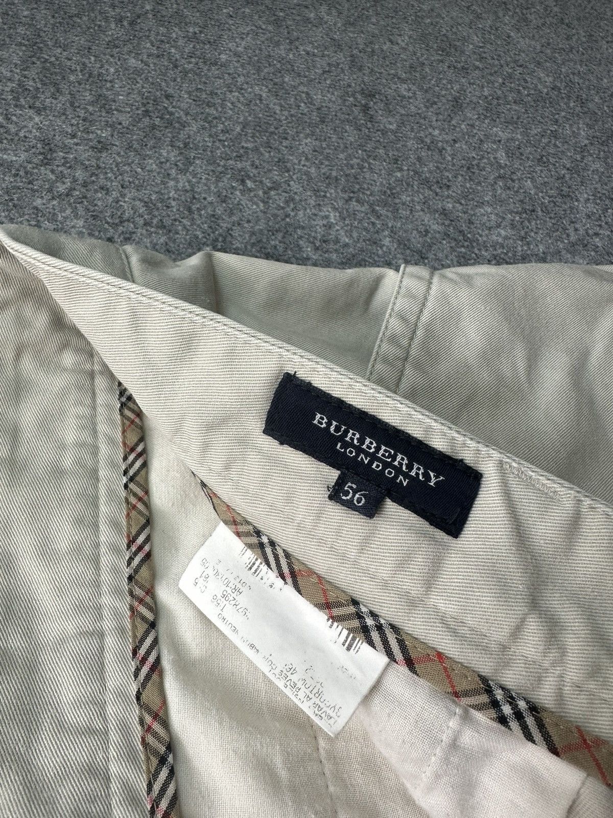 Burberry × Vintage Vintage cargo pants Burberry London sport line beige Size US 40 / EU 56 - 7 Thumbnail