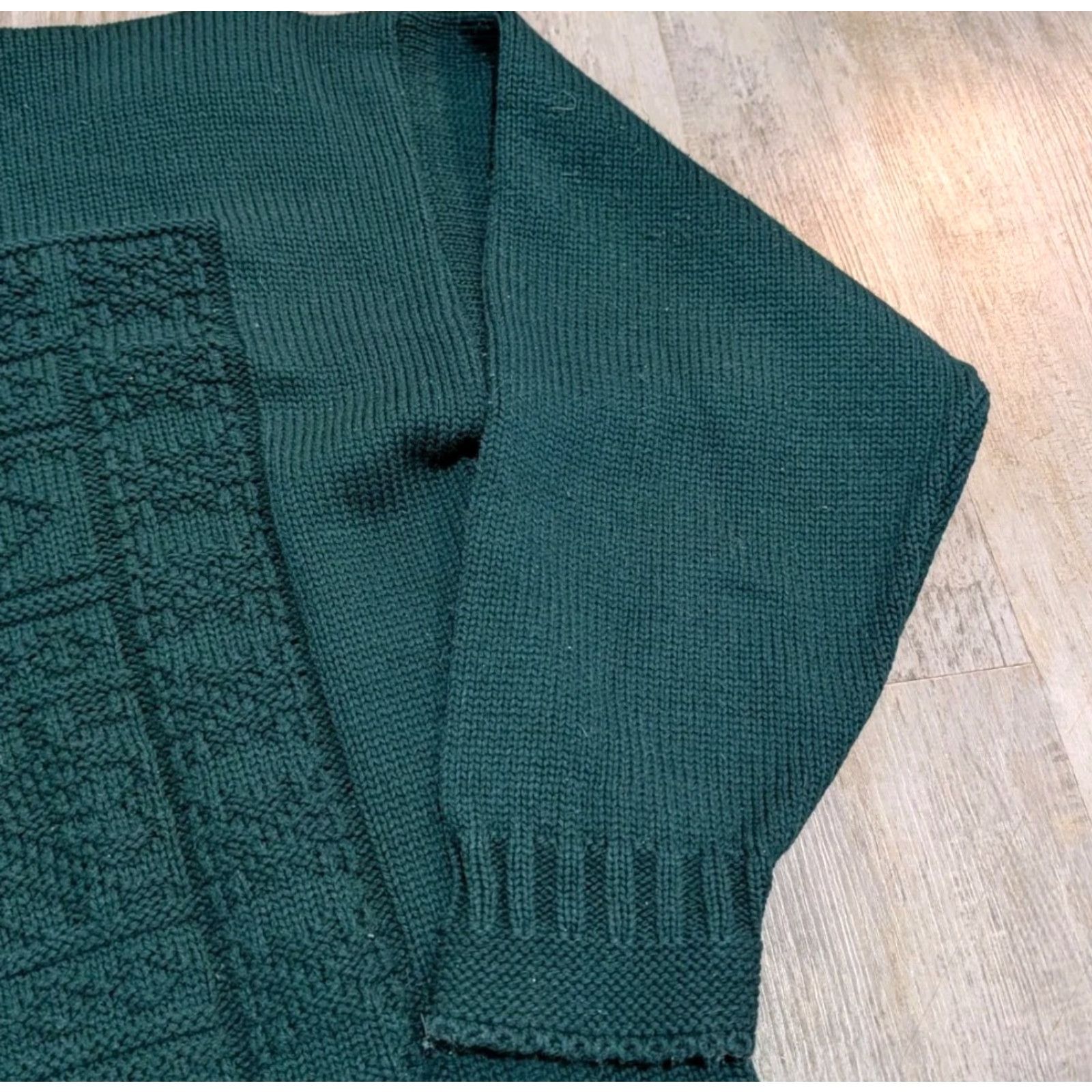 Vintage VINTAGE Peggy's Womens Acrylic Sweater Rollneck Shoulder Pads 3D Knit Green USA Made L/XL 1980s Mens Womens Size L / US 10 / IT 46 - 3 Thumbnail