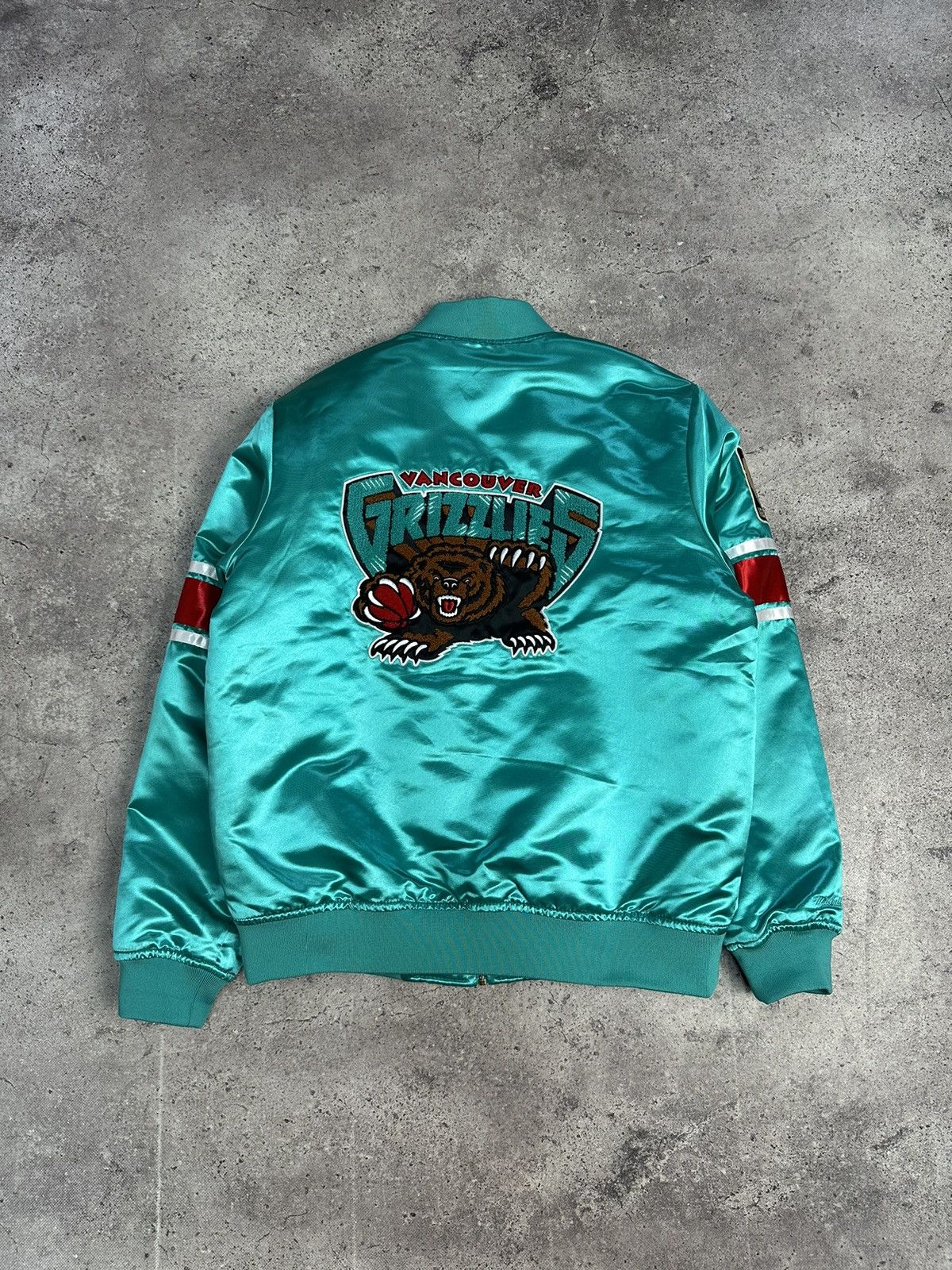 Mitchell & Ness × NBA Vintage Mitchell & Ness Grizzlies NBA Bomber Jacket Size US M / EU 48-50 / 2 - 6 Thumbnail