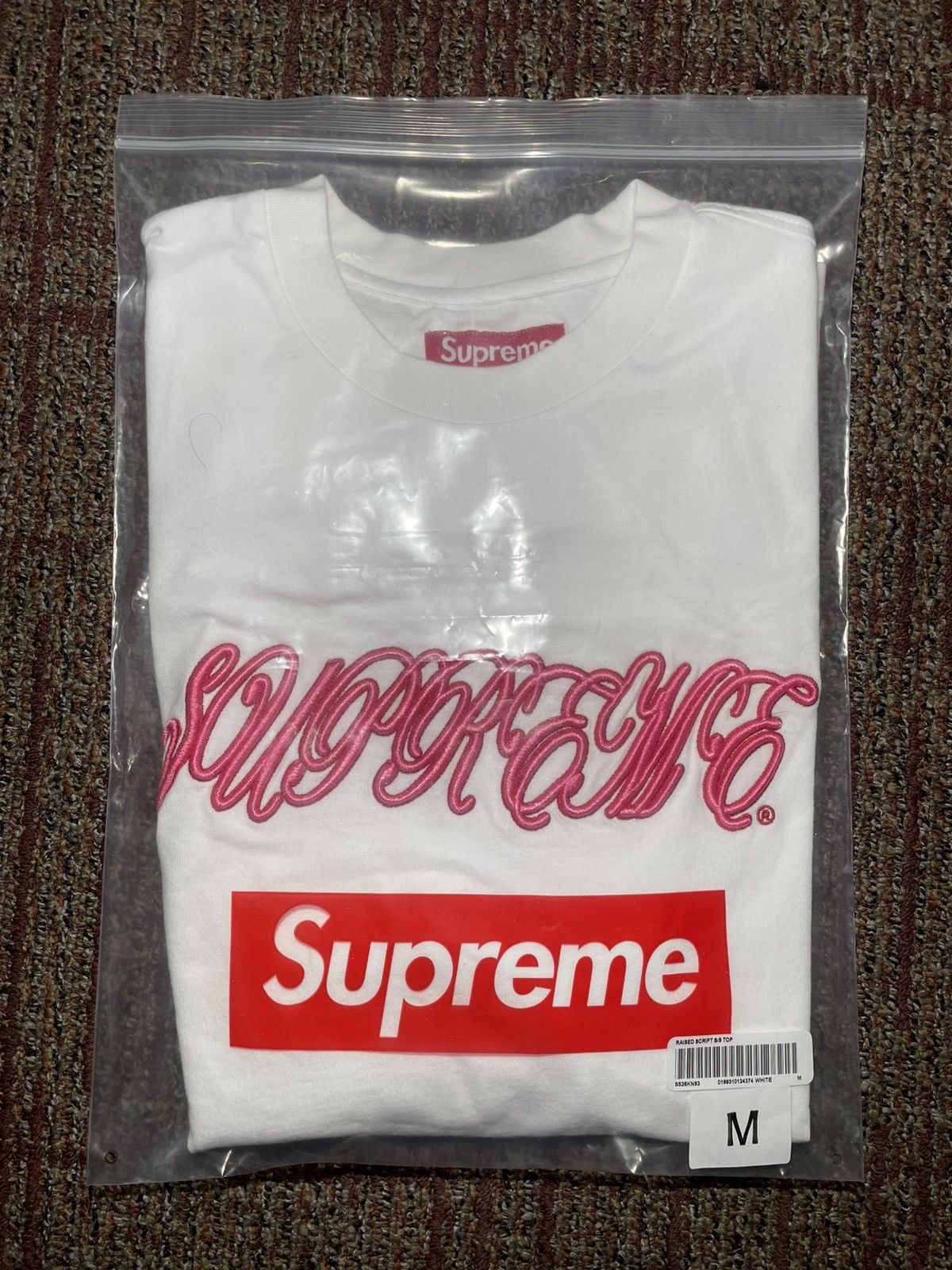 Supreme Supreme Raised Script S/S Top (Medium) Size US M / EU 48-50 / 2 - 3 Thumbnail