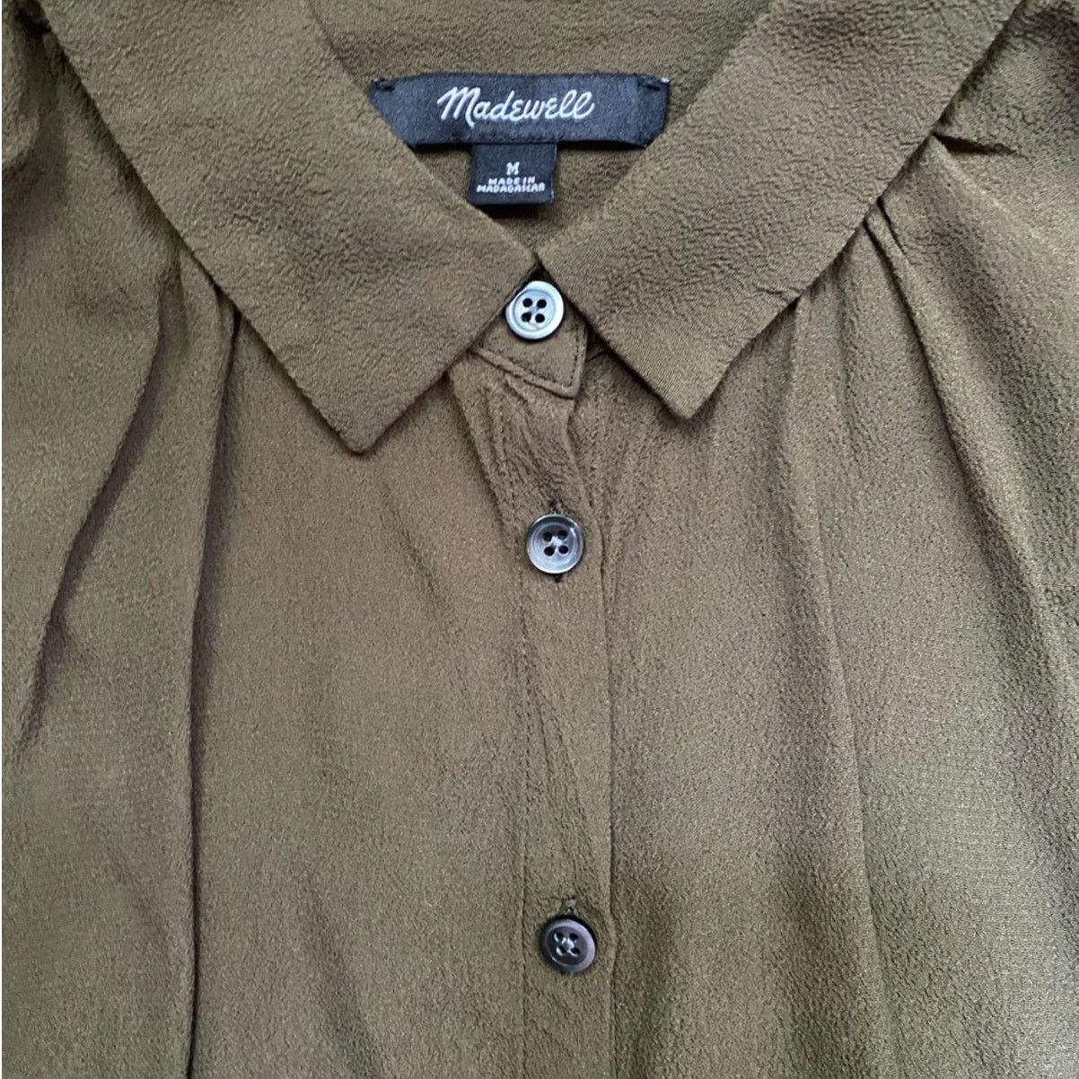 Madewell Madewell Central Olive Green Short Sleeve Blouse M EUC Size M / US 6-8 / IT 42-44 - 4 Thumbnail