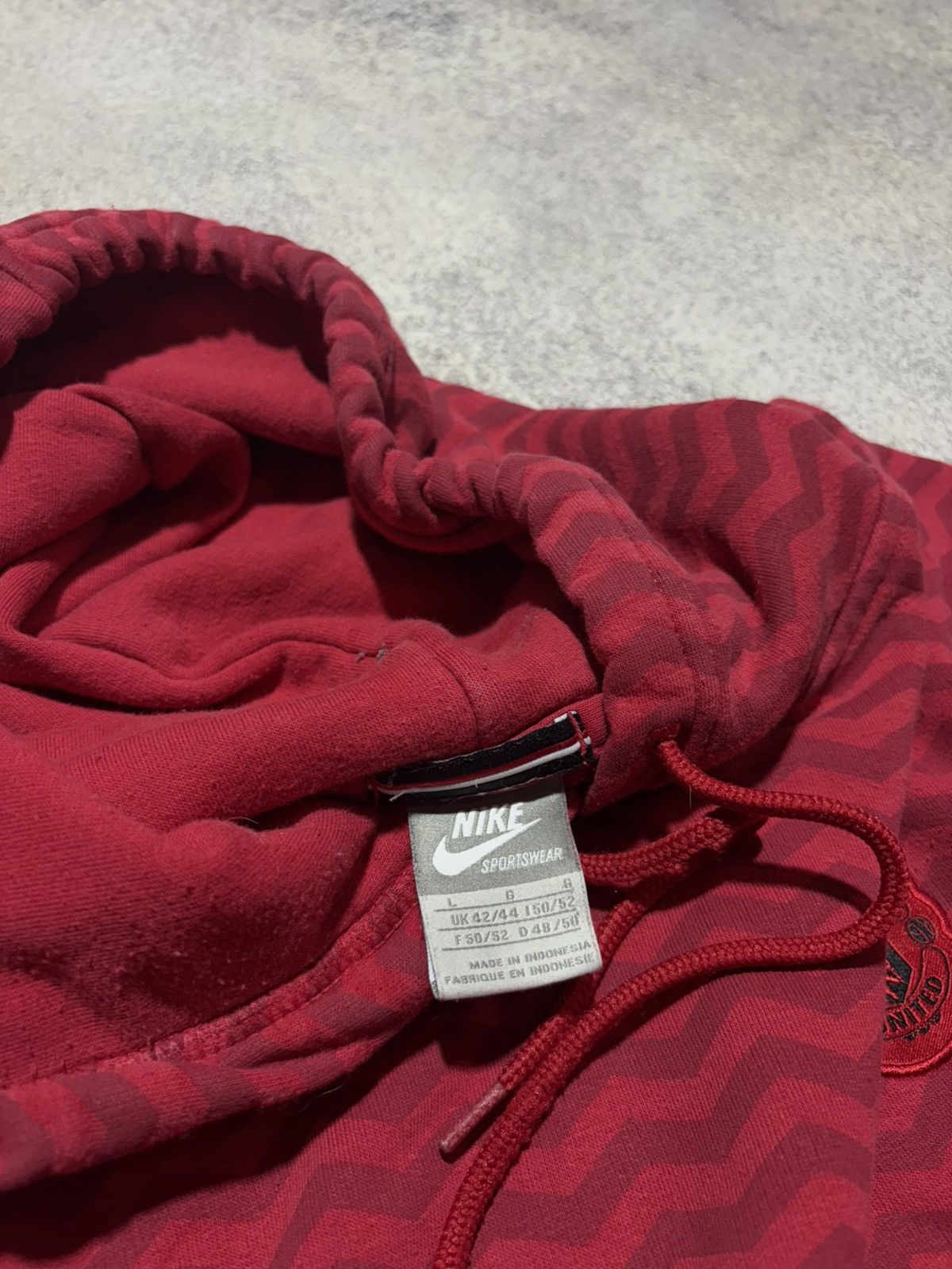 Nike × Vintage Nike Vintage Manchester United Hoodie Red Mens size L Size US L / EU 52-54 / 3 - 7 Thumbnail