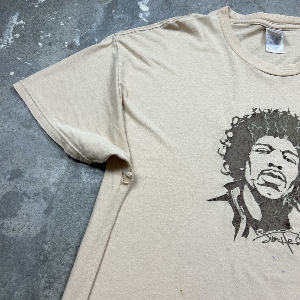 Vintage 2004 Jimi Hendrix Solo Tee Size US XL / EU 56 / 4 - 6 Thumbnail