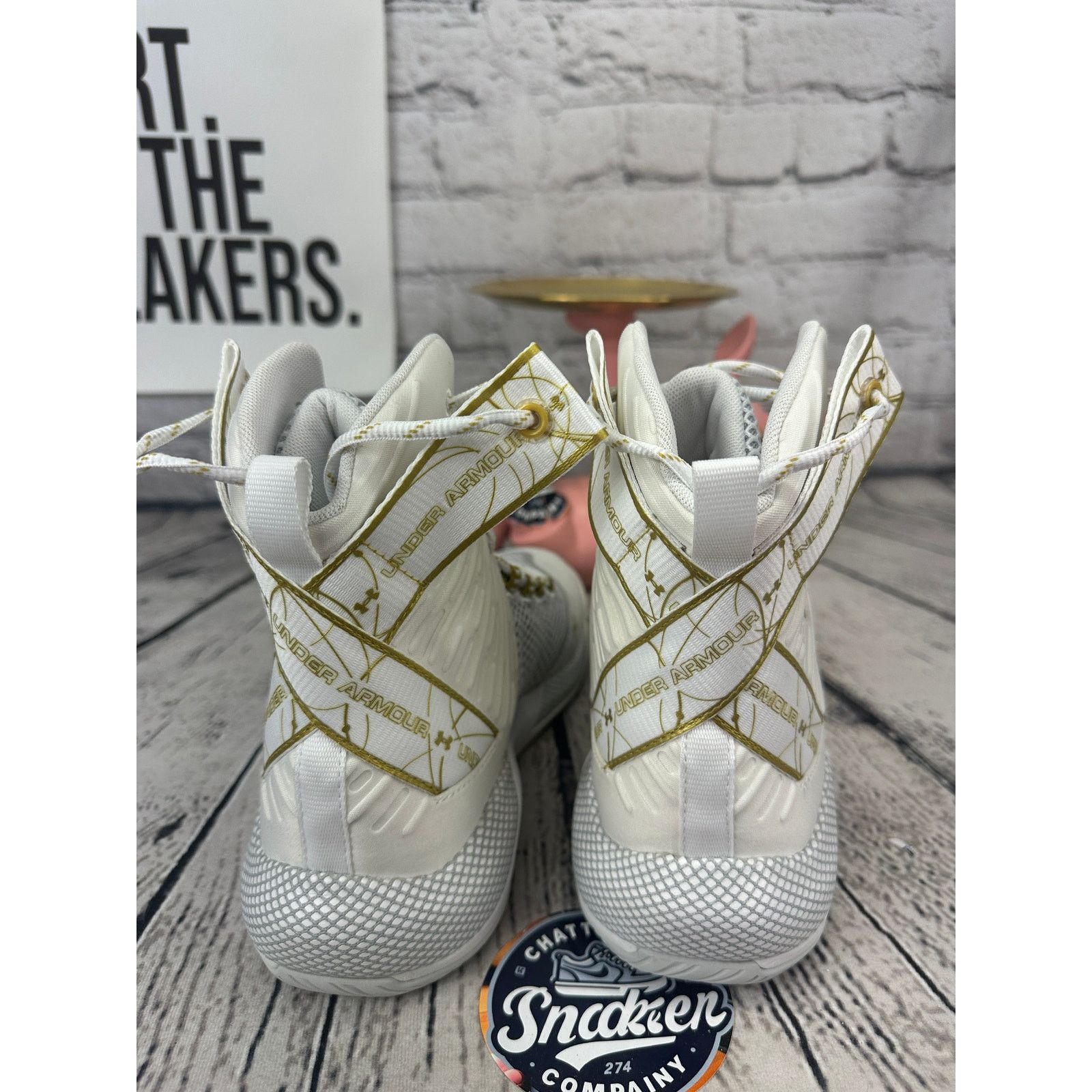 Under Armour Under Armour Highlight Ace Volleyball Shoes Womens 8.5 Gold Size US 8.5 / IT 38.5 - 4 Thumbnail