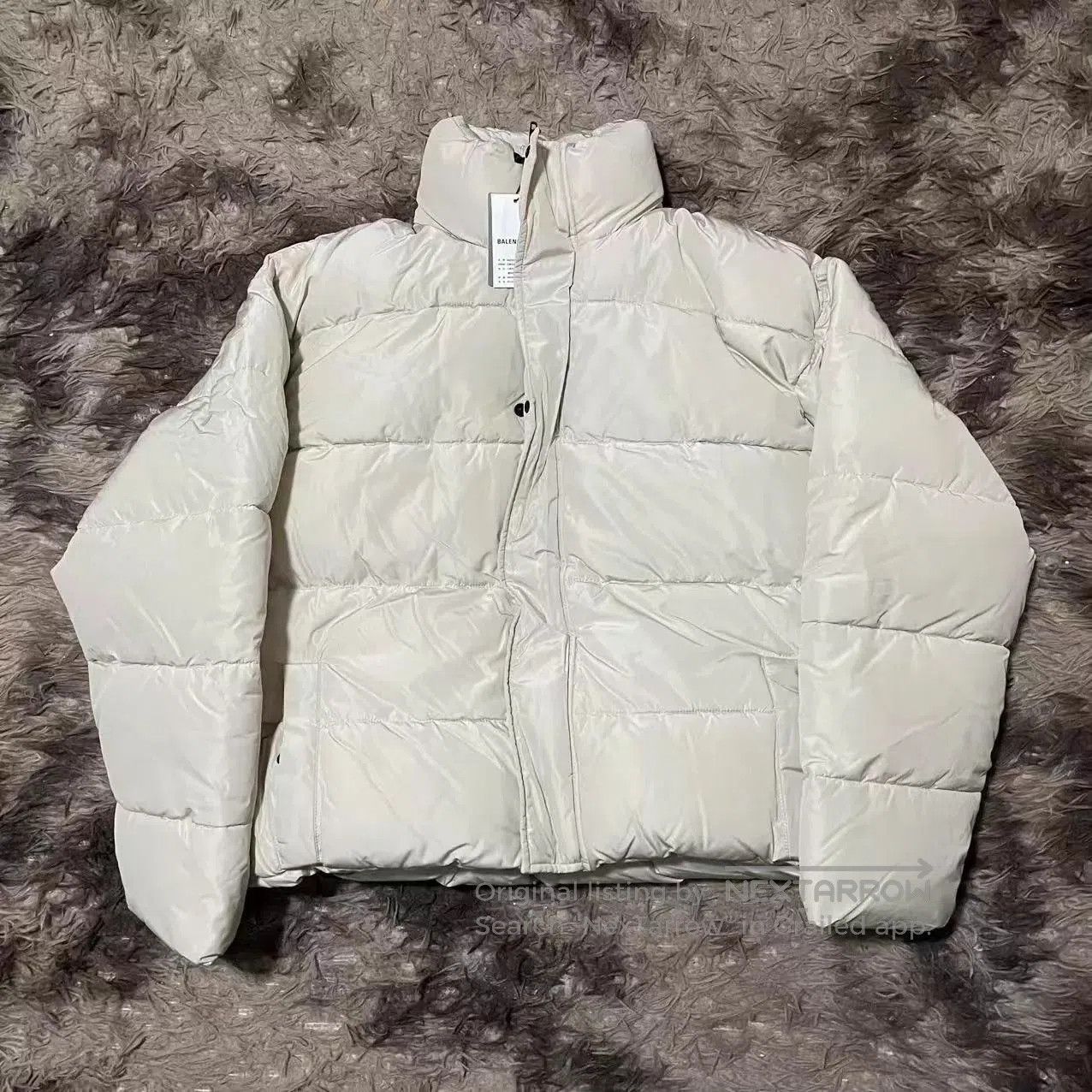 Balenciaga White Puffer Jacket - Size S. Size US S / EU 44-46 / 1 - 1 Thumbnail