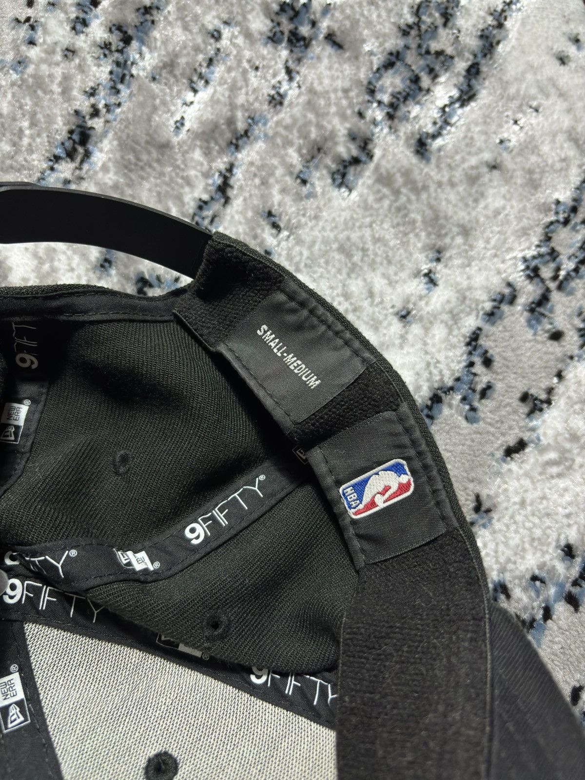 NBA × New Era × Sports Specialties Rare 90s LA Lackers Snapback Sports Specialities Size ONE SIZE - 2 Thumbnail