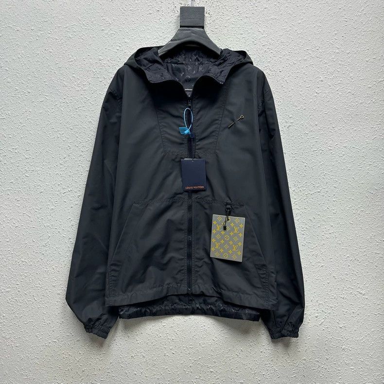 Louis Vuitton Louis Vuitton Black and blue pin printed double-sided assau Size US M / EU 48-50 / 2 - 1 Thumbnail