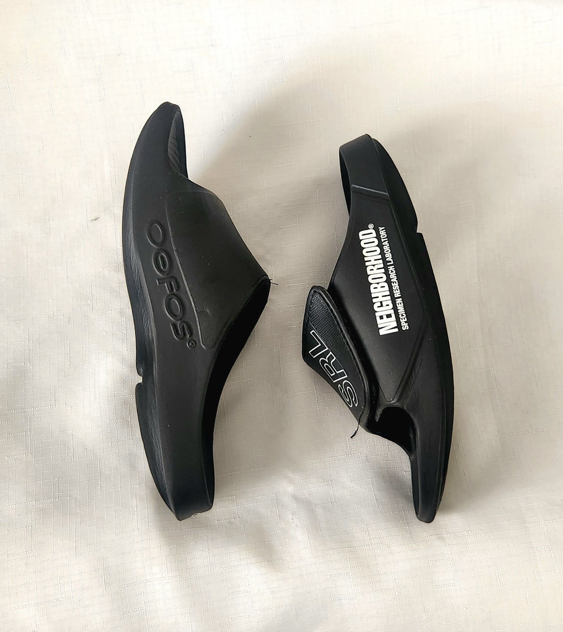 Neighborhood × OOF Wear Oofos x Neighborhood SRL Ooahh Sport Flex Black slippers Size US 7 / EU 40 - 3 Thumbnail