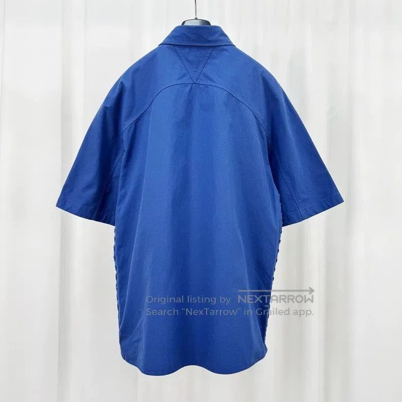 Bottega Veneta Side Weave Triangle Short Shirt.