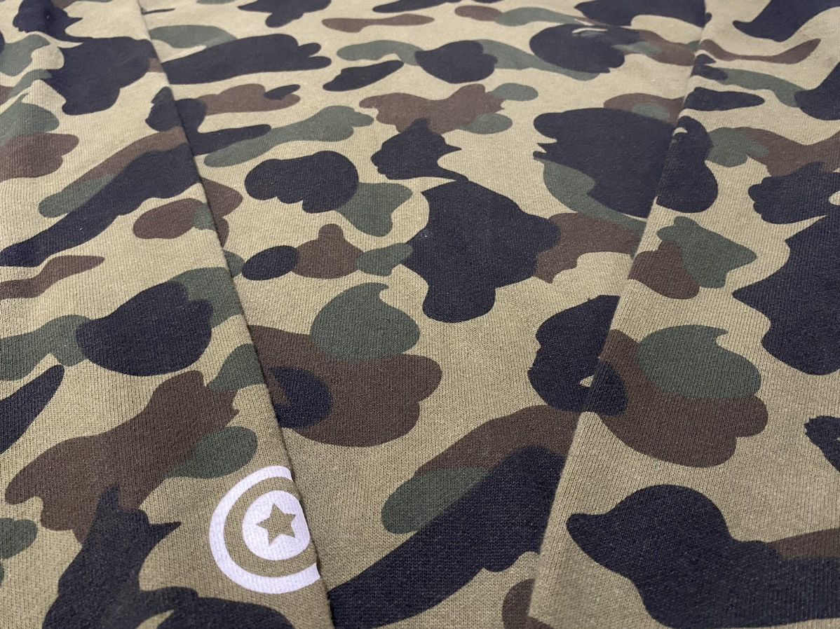 Bape 1st Camo Shark Pullover Hoodie Size US M / EU 48-50 / 2 - 7 Thumbnail