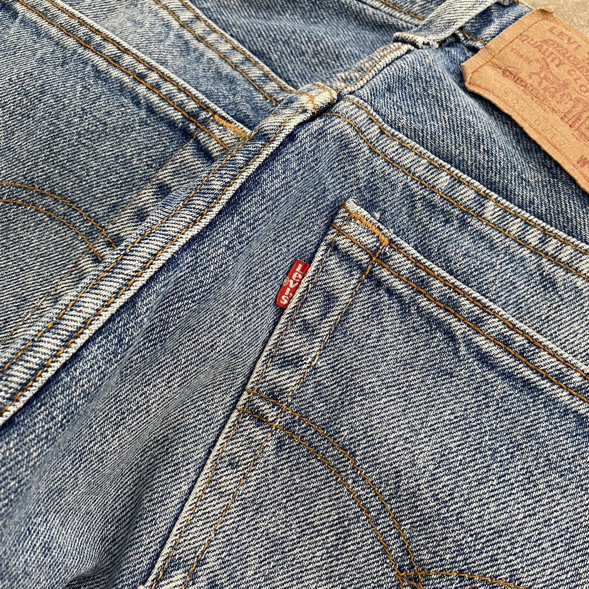 Levi's Size 28x28 Vintage 80’s Levi’s 505 Faded Blue Denim Jeans Size US 28 / EU 44 - 18 Thumbnail