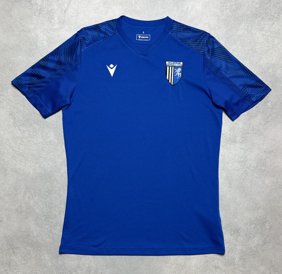 Macron Gillingham 2023 2024 Football Shirt Soccer Jersey Macron Size US S / EU 44-46 / 1 - 1 Thumbnail