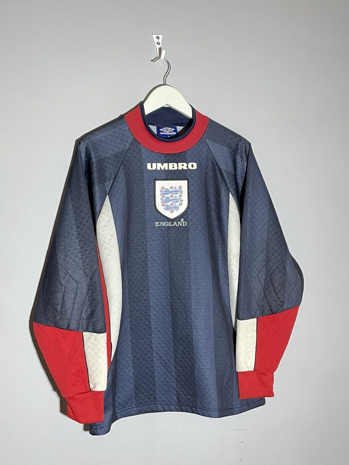 Umbro × Vintage England Goalkeeper 1998 Umbro Vintage Y2K Football Shirt Size US M / EU 48-50 / 2 - 2 Thumbnail