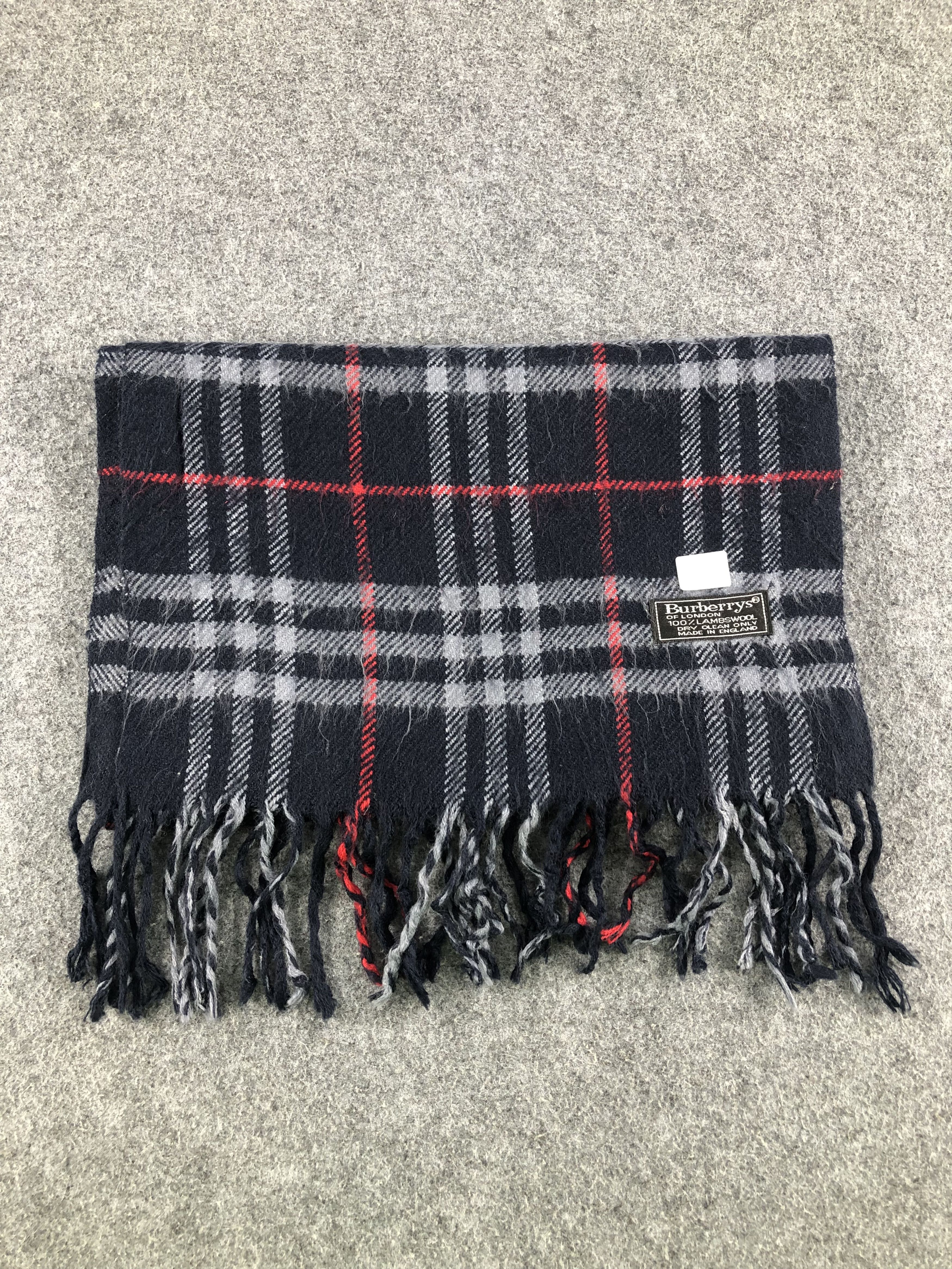 Burberry Burberry Scarf / Muffler / Neckwear Size ONE SIZE - 6 Thumbnail