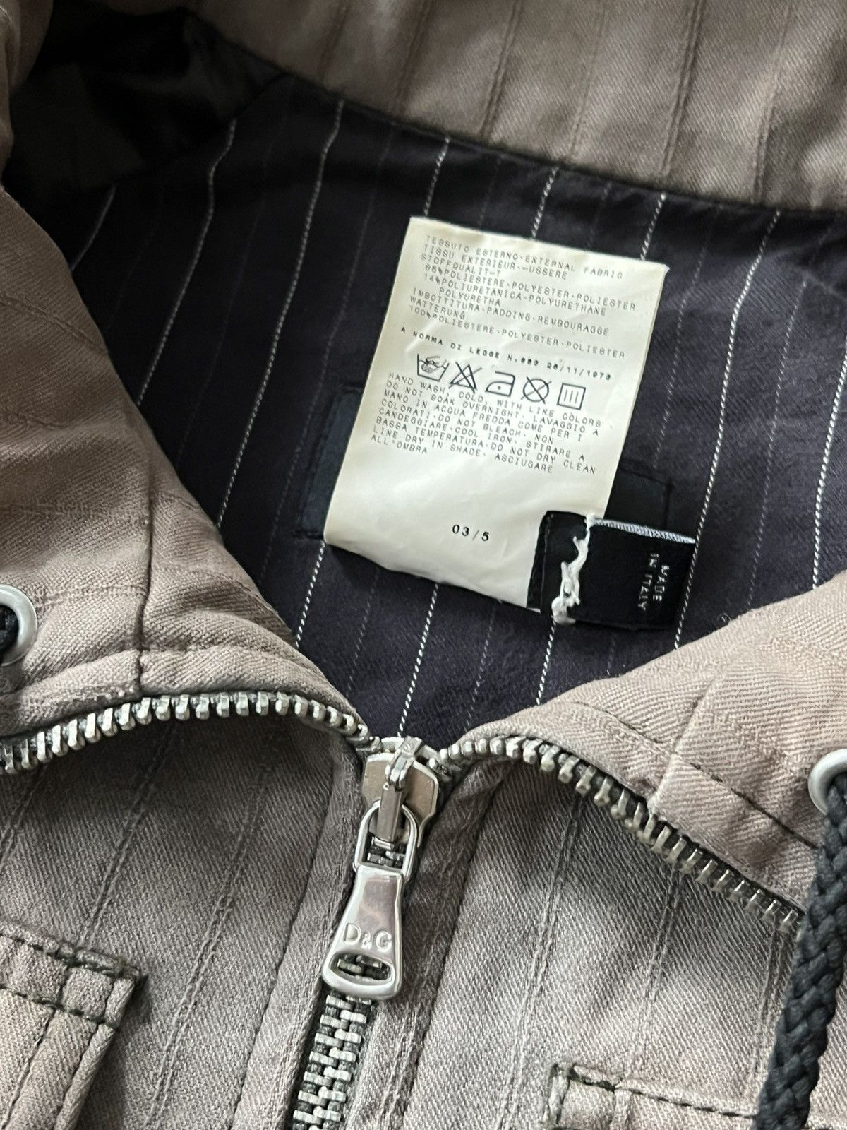 Dolce & Gabbana 2003 Dolce & Gabbana military style cropped fit jacket Size US L / EU 52-54 / 3 - 9 Thumbnail