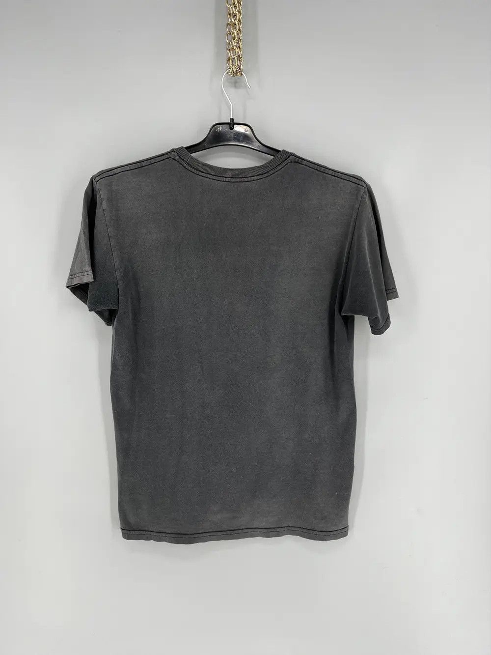 Volcom Vintage Y2K Volcom Stone Skateboard Pin Logo Design Tshirt Size US S / EU 44-46 / 1 - 9 Thumbnail