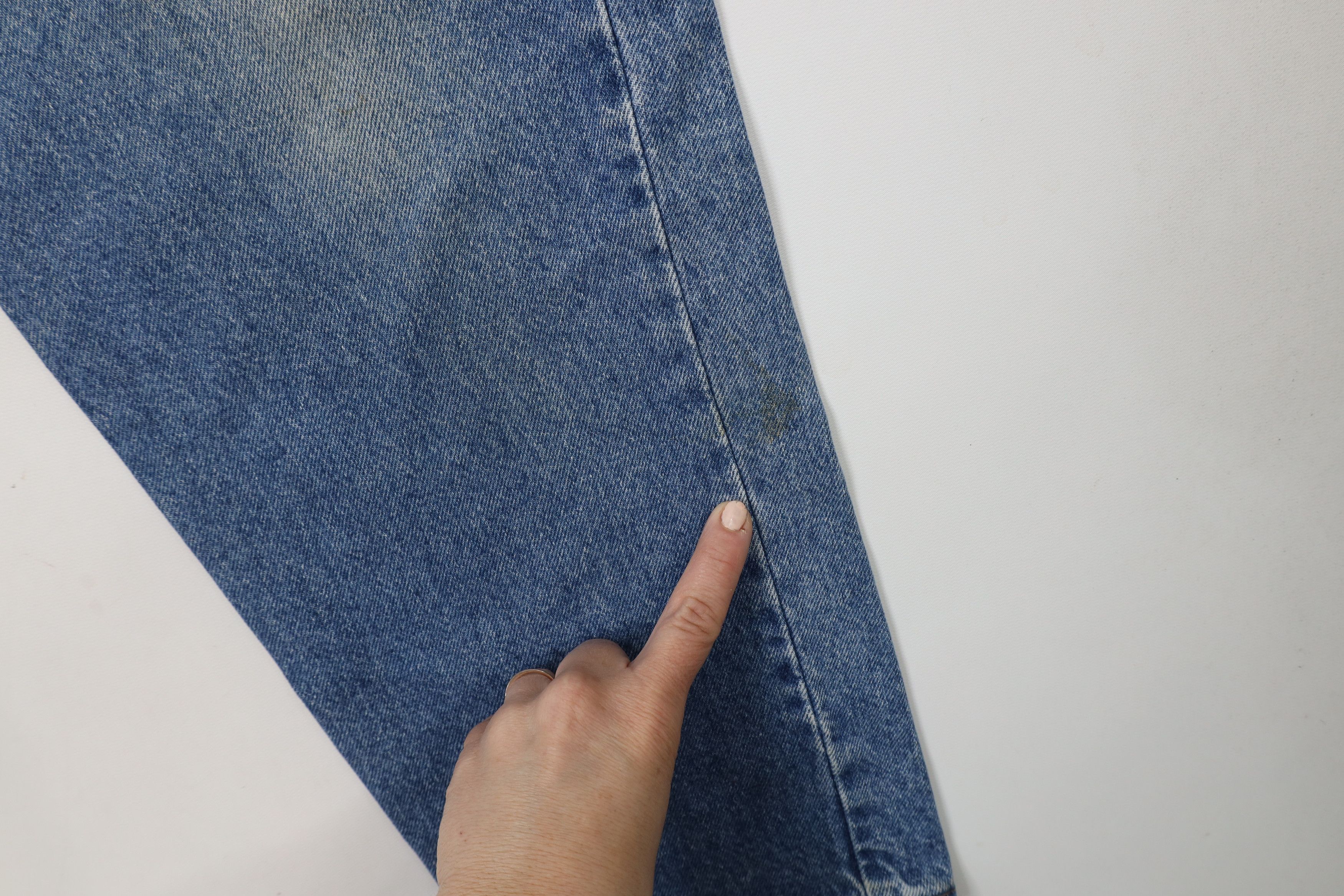 Levi's × Vintage Vintage 90s Levis 550 Relaxed Tapered Leg Jeans Blue USA Size US 36 / EU 52 - 5 Thumbnail