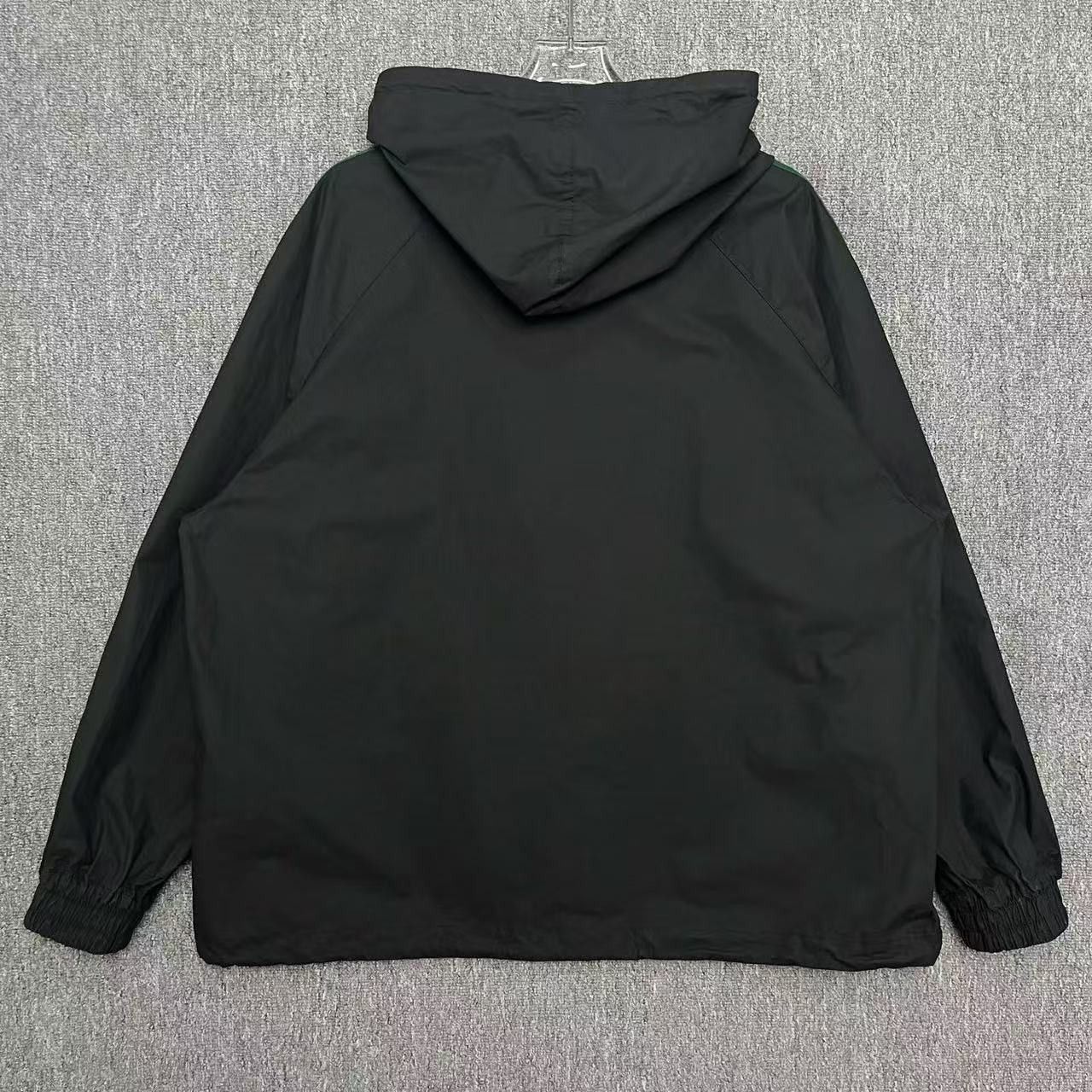 Gucci Gucci hooded drawstring half-zip jacket Size US L / EU 52-54 / 3 - 4 Thumbnail