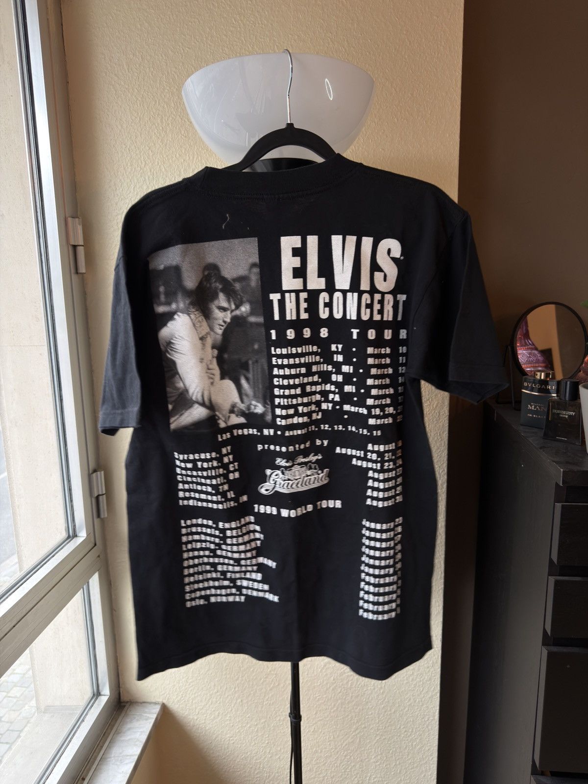 Vintage Elvis Presley merch tour T-shirt 1999 Size US M / EU 48-50 / 2 - 1 Thumbnail