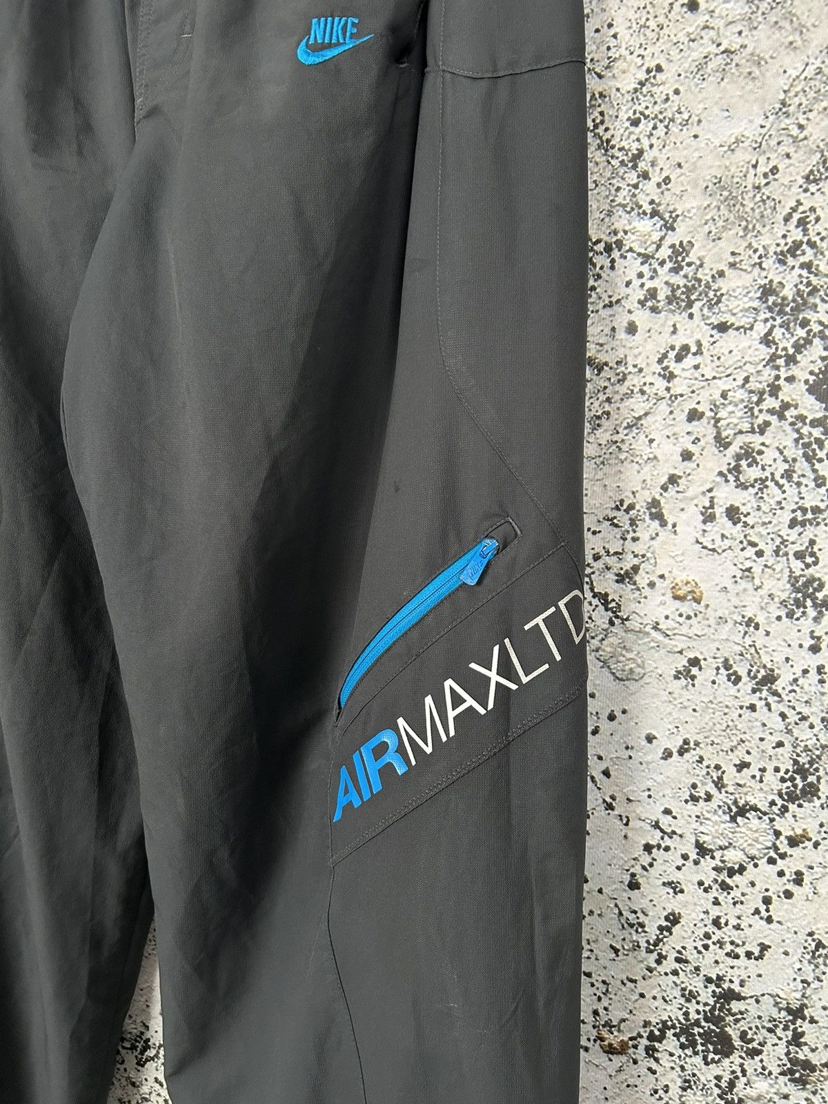 Nike Vintage Nike Air Max LTD Sweatpants Nylon Gorpcore Drill Size US 34 / EU 50 - 3 Thumbnail