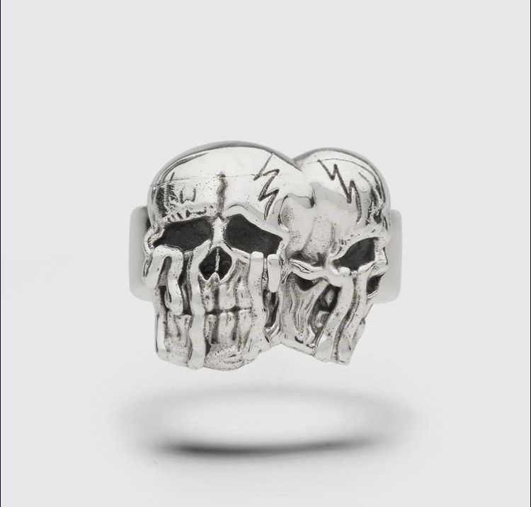 Crying skull ring Warren Lotas