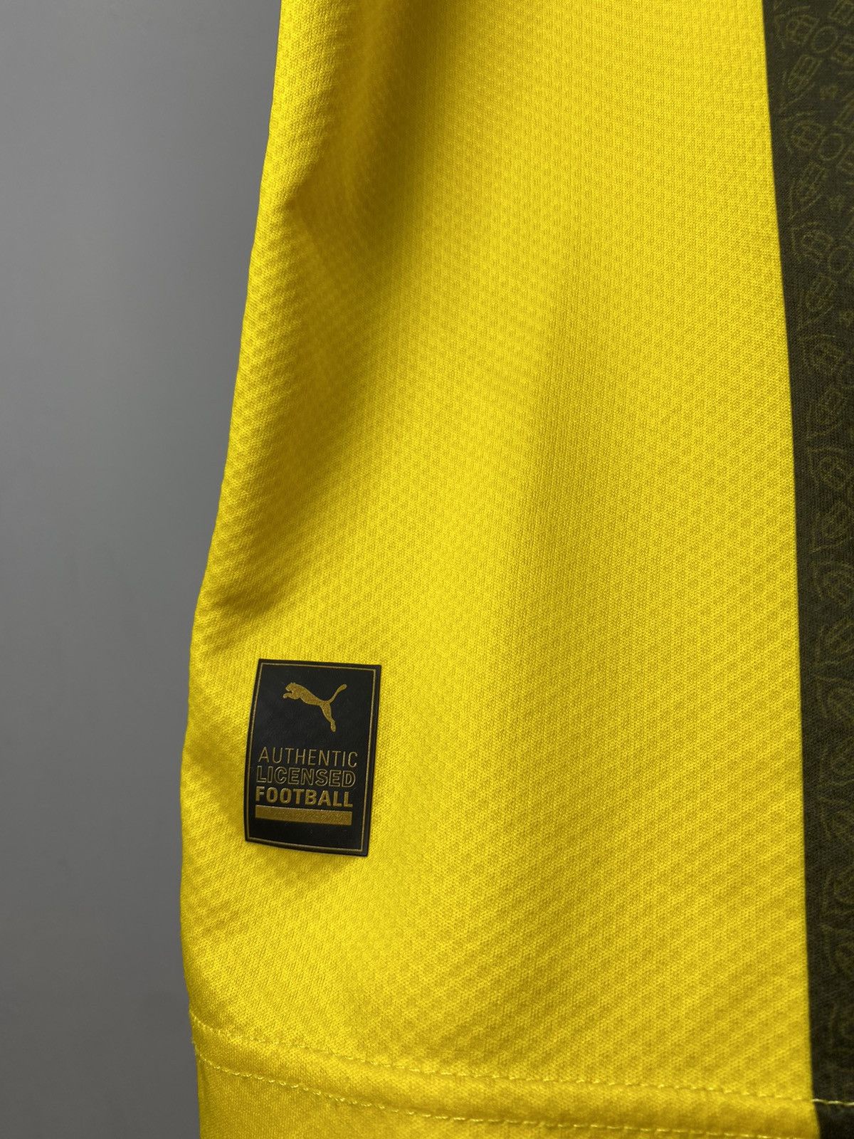 Puma Vintage Puma BVB Borussia Soccer Jersey T Shirt Football Size US L / EU 52-54 / 3 - 7 Thumbnail