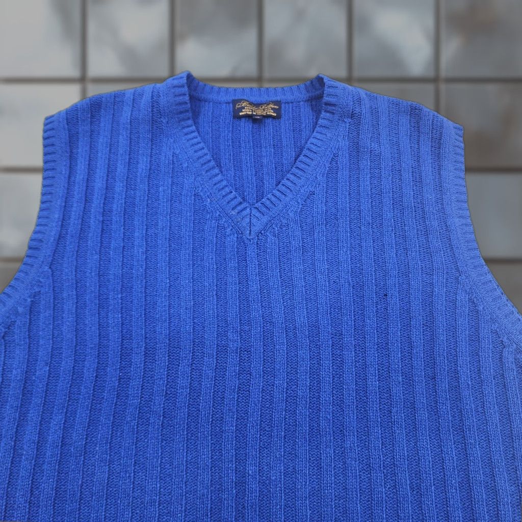 Brooks Brothers VINTAGE Brooks Brothers Sweater Vest Mens XL Blue Lambswool V Neck Rib Knit Pullover Size US XL / EU 56 / 4 - 1 Thumbnail