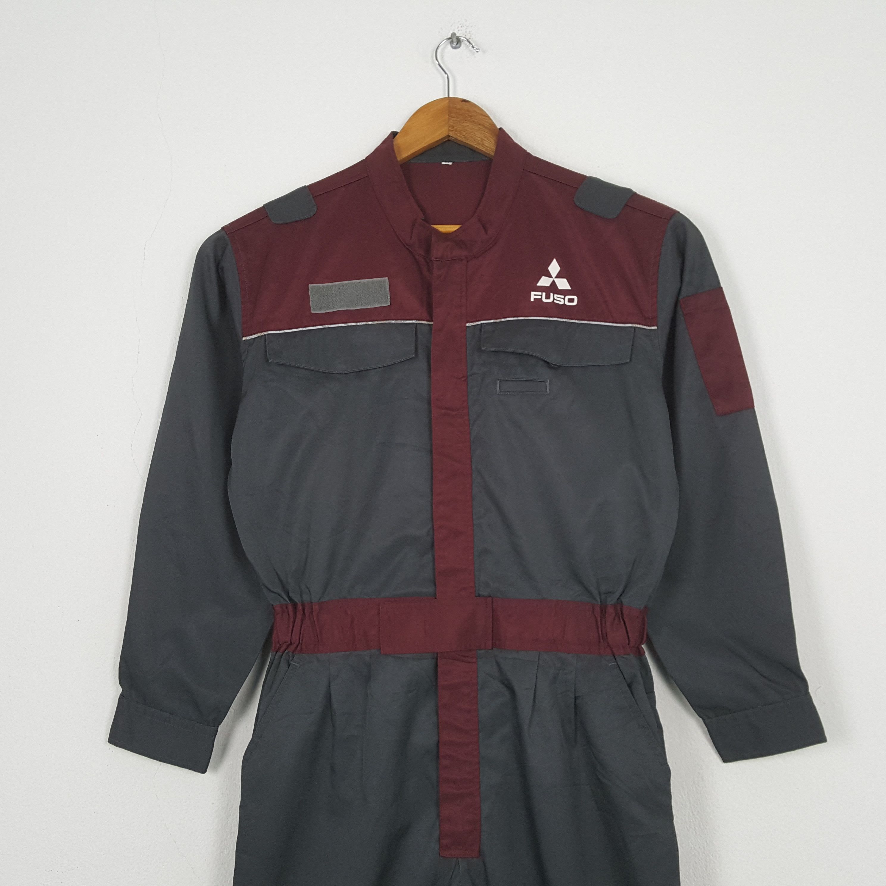 Japanese Brand Vintage Mitsubishi Fuso Japan Motorsport Coverall C300N22 Size US M / EU 48-50 / 2 - 5 Thumbnail