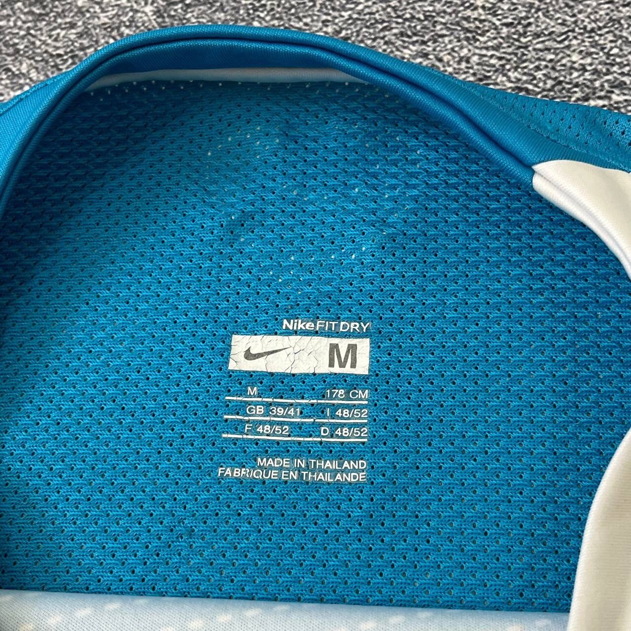 Nike Vintage Aston Vila Nike Total-90 Training Y2K Football Size US M / EU 48-50 / 2 - 9 Thumbnail