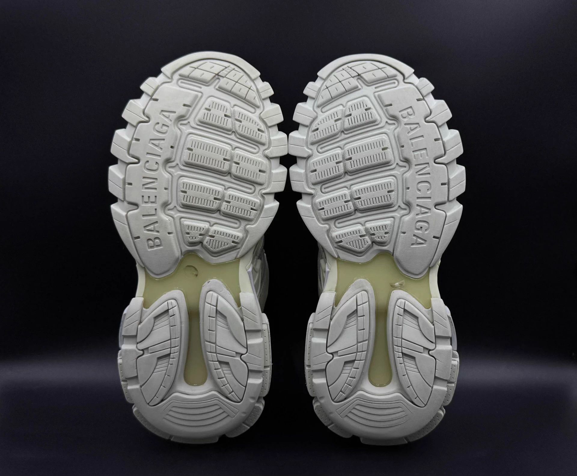 Balenciaga Balenciaga Track 2.0 white round lace-up low-top men's Size US 9 / EU 42 - 6 Thumbnail