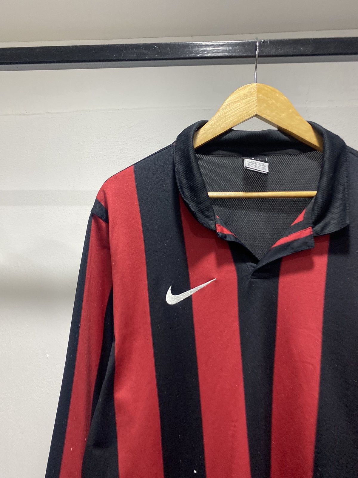 Vintage Sick☠️ Nike AC Milan Paint Bloke Core Jersey Collar Polo Size US L / EU 52-54 / 3 - 3 Thumbnail