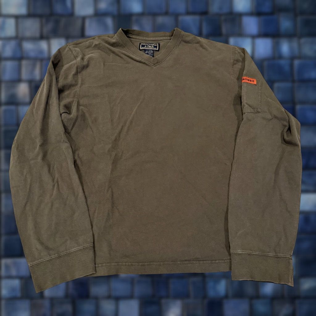 Abercrombie & Fitch VINTAGE Abercrombie & Fitch Shirt M Army Green Logo V Neck T-Shirt Men 90s Retro Military Size US M / EU 48-50 / 2 - 1 Thumbnail