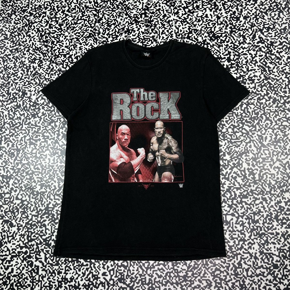 WWE Vintage Y2K WWE The Rock Dwayne Johnson Wrestling T-shirt Size US M / EU 48-50 / 2 - 1 Thumbnail