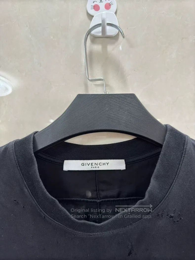 Givenchy Givenchy Large Hole Short Sleeve Size US XS / EU 42 / 0 - 3 Thumbnail