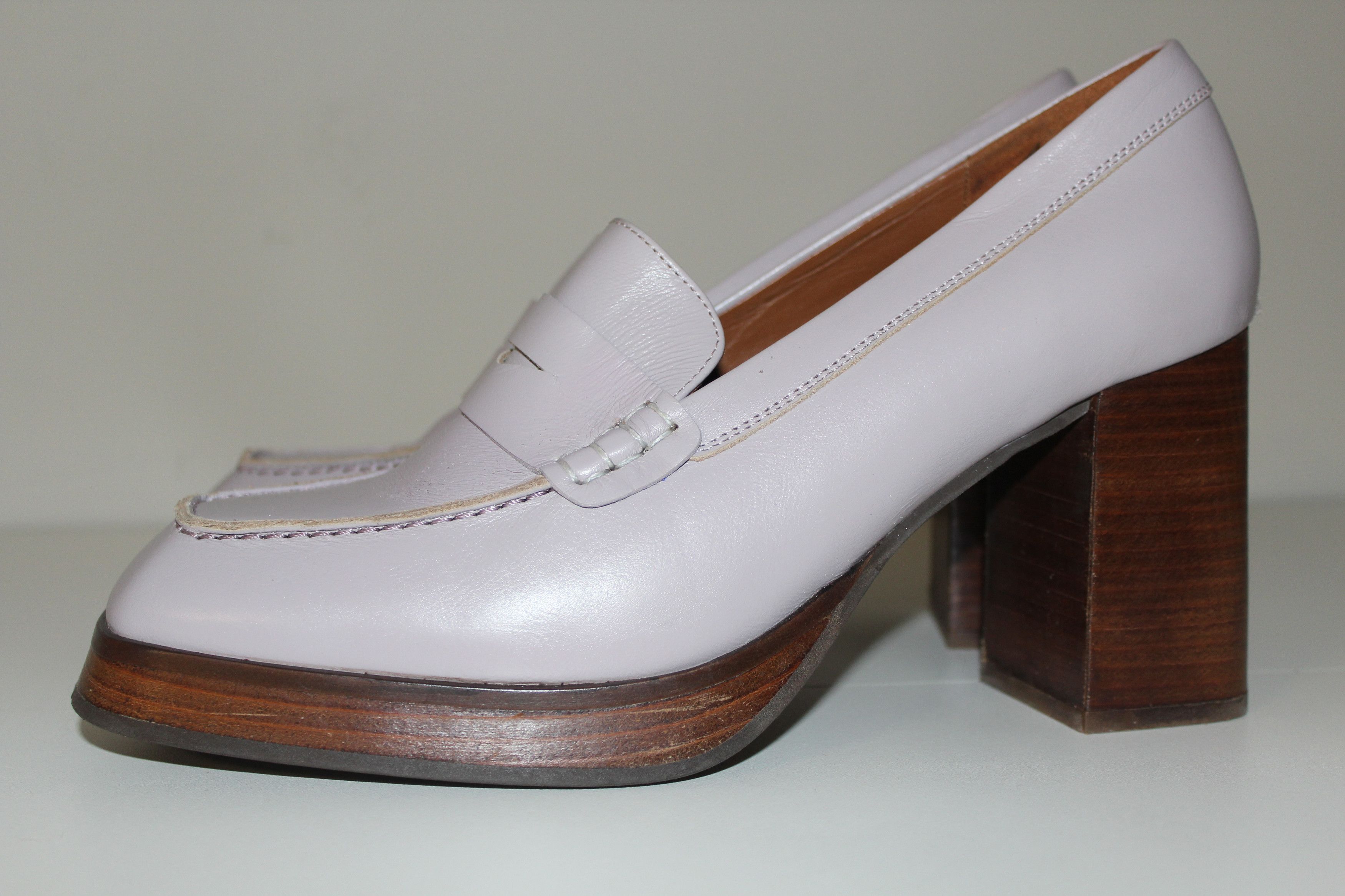 ALOHAS ALOHAS Busy Heel Leather Pumps Sz 41 US 10 Light Purple Size US 10 / IT 40 - 2 Thumbnail