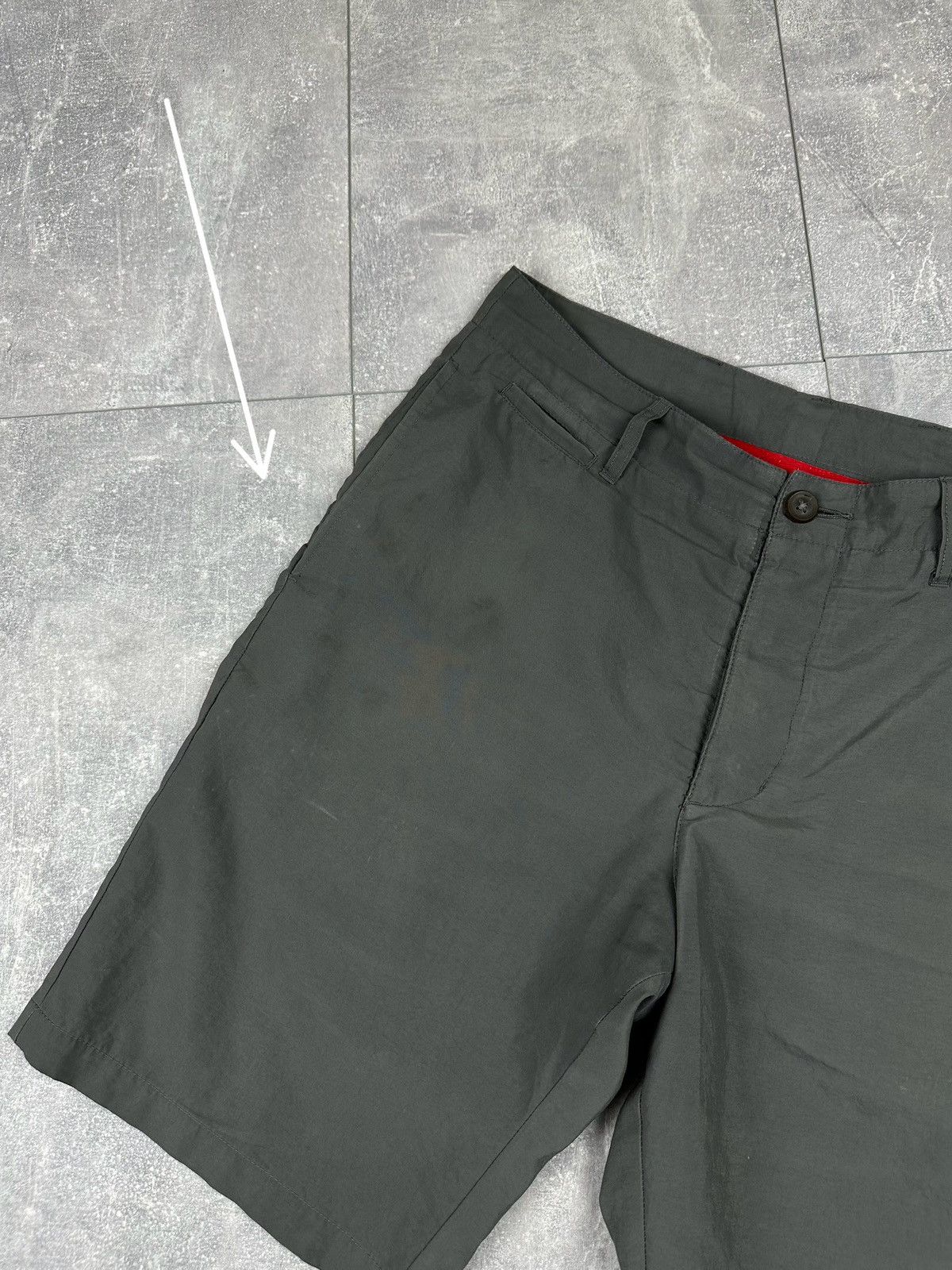 Nike ACG Nike Acg Outdoor Life Small Tab Logo Short Size US 32 / EU 48 - 4 Thumbnail