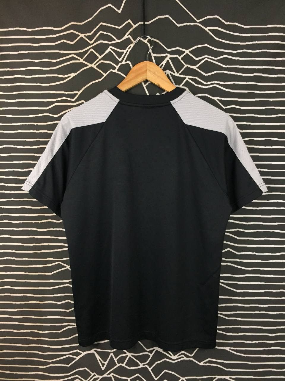 Nike Nike Fit Dry Neon Green Swoosh Logo Performance Tee Size US M / EU 48-50 / 2 - 6 Thumbnail