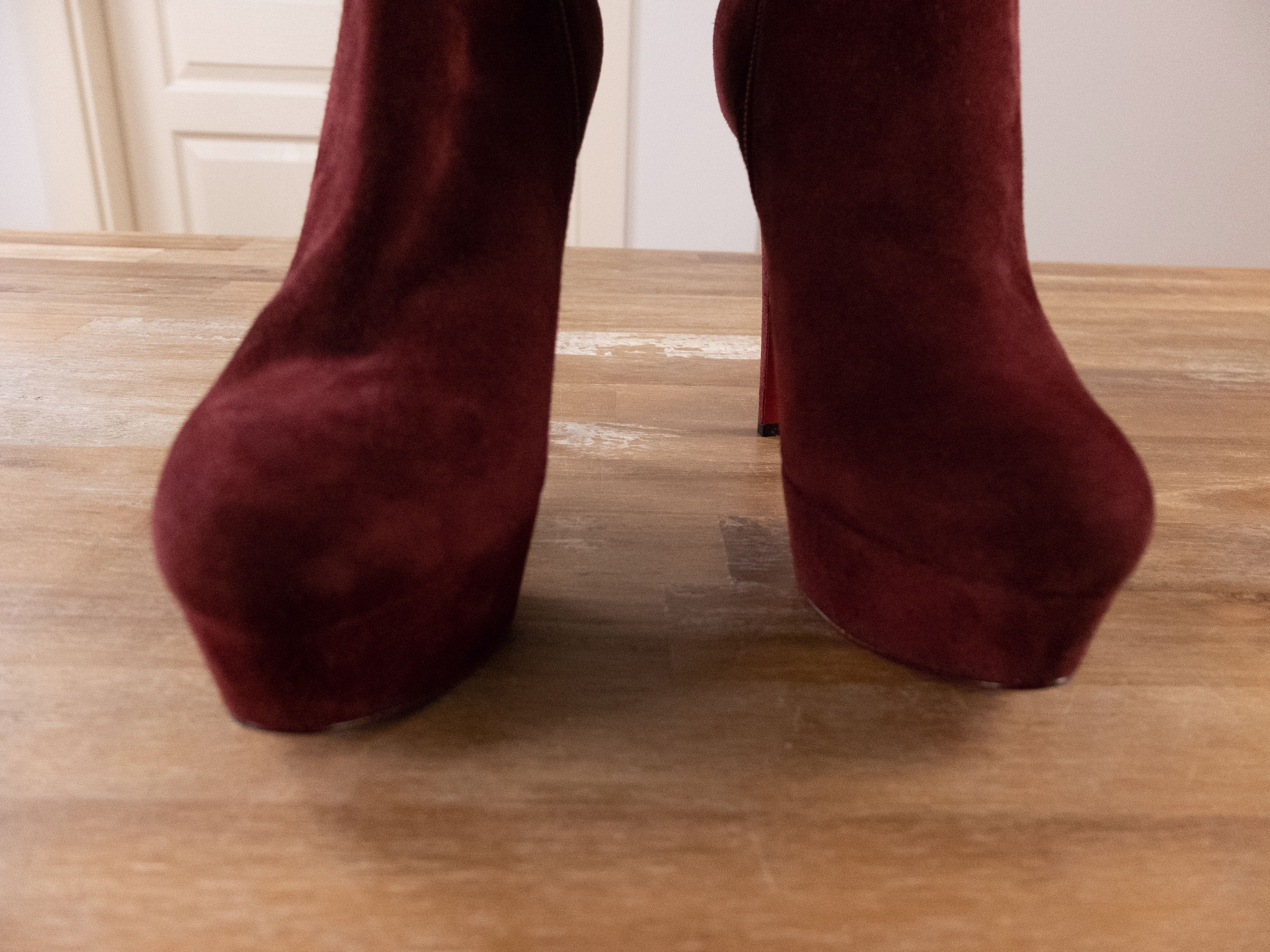 Christian Louboutin CHRISTIAN LOUBOUTIN Bianca Booty burgundy suede boots 39.5 Size US 9.5 / IT 39.5 - 3 Thumbnail