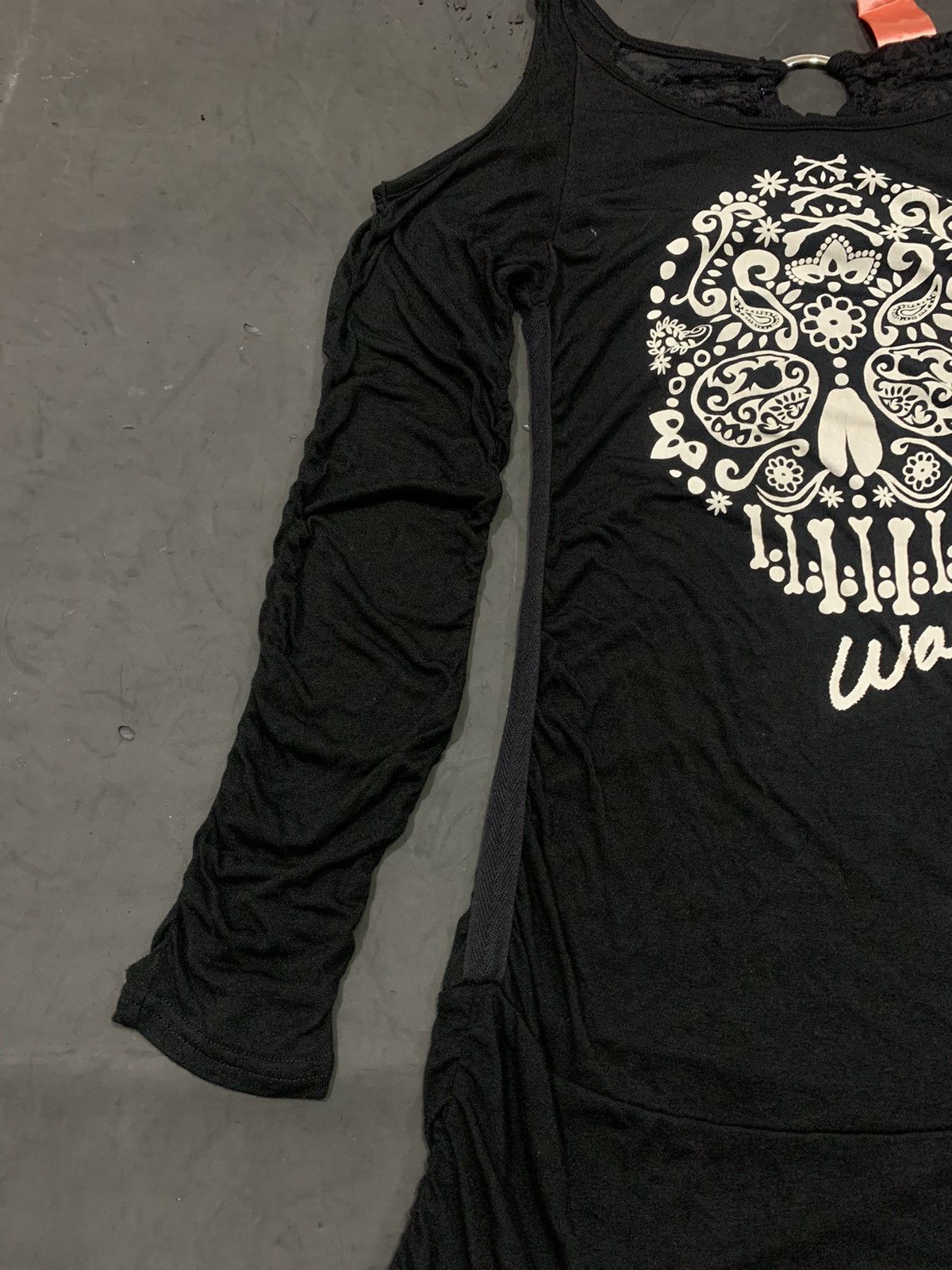 Japanese Brand 💸BINDINGOFFER💸Dig deep japanese gothic skull styled Size US M / EU 48-50 / 2 - 5 Thumbnail