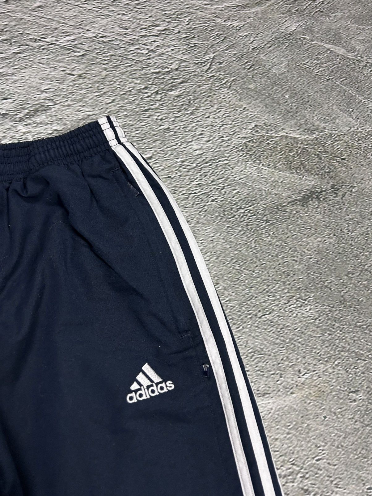 Adidas × Vintage Adidas vintage navy track pants small logo 2000s drill Y2K Size US 28 / EU 44 - 2 Thumbnail