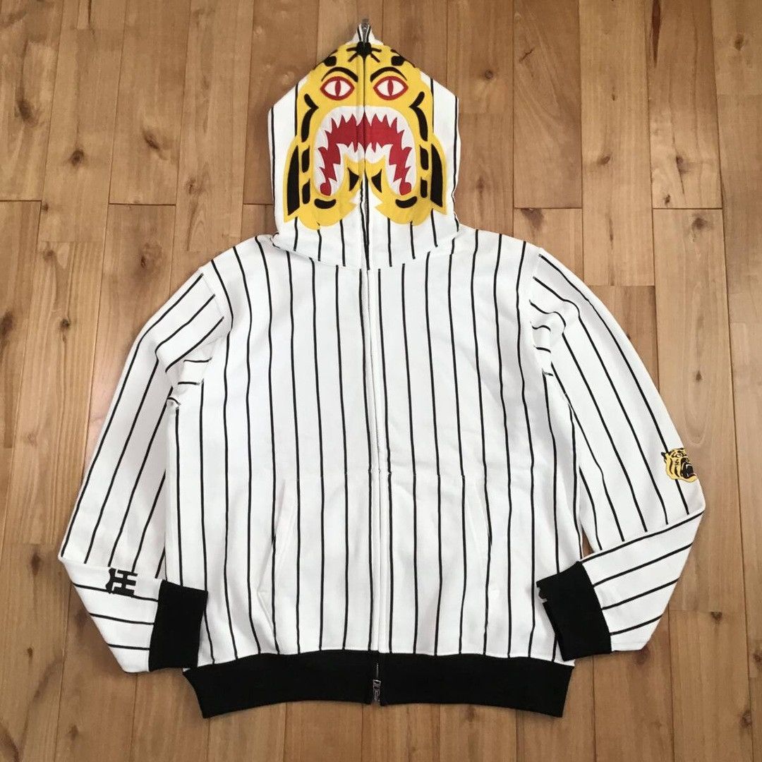 Bape 🐯JAPAN limited🐯 Hanshin Tigers Tiger full zip hoodie BAPE Size US S / EU 44-46 / 1 - 1 Thumbnail