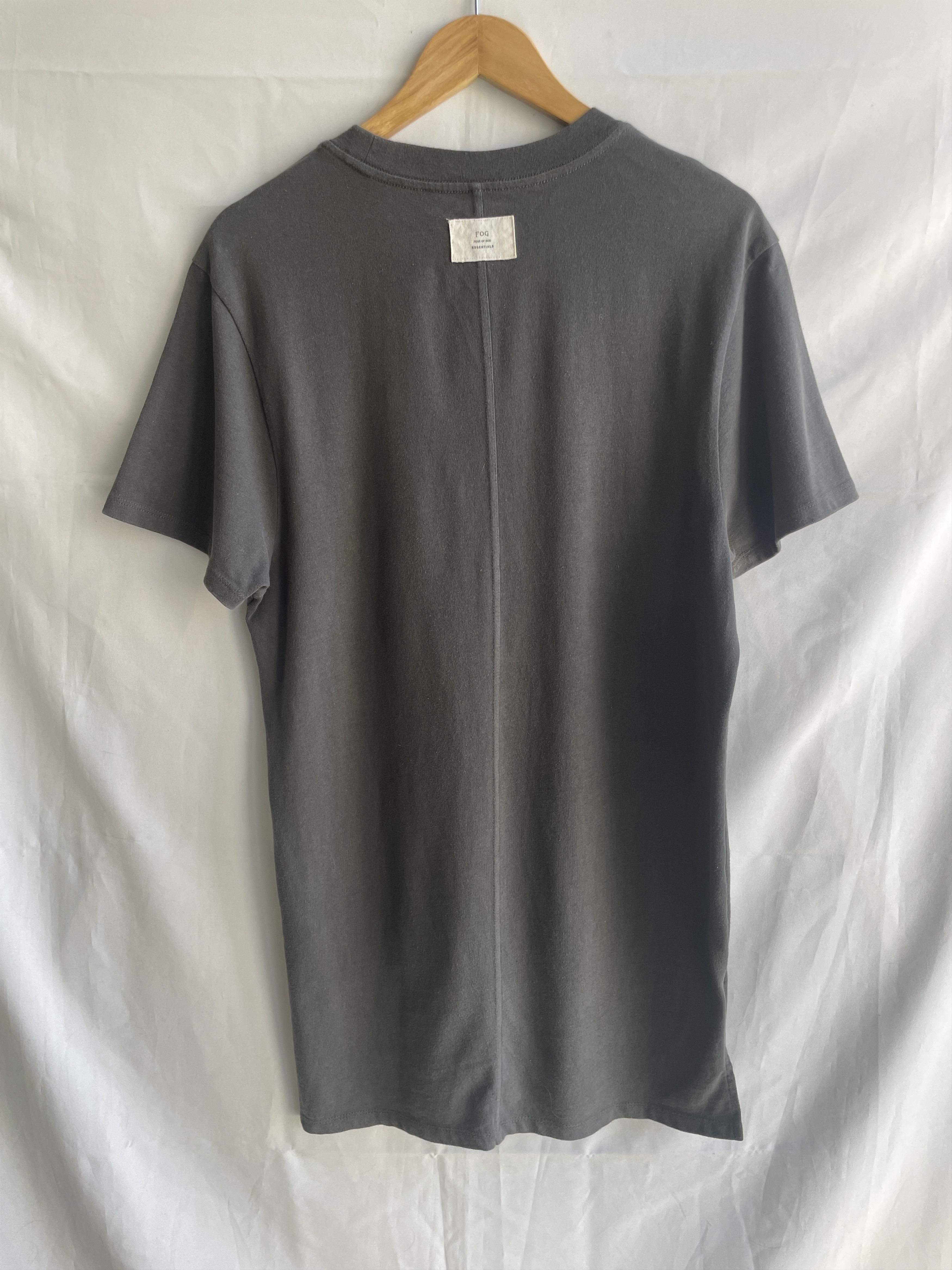 Fear of God Fear of God Essential Basic Brown Long T-Shirt Tee Size S Size US S / EU 44-46 / 1 - 2 Thumbnail